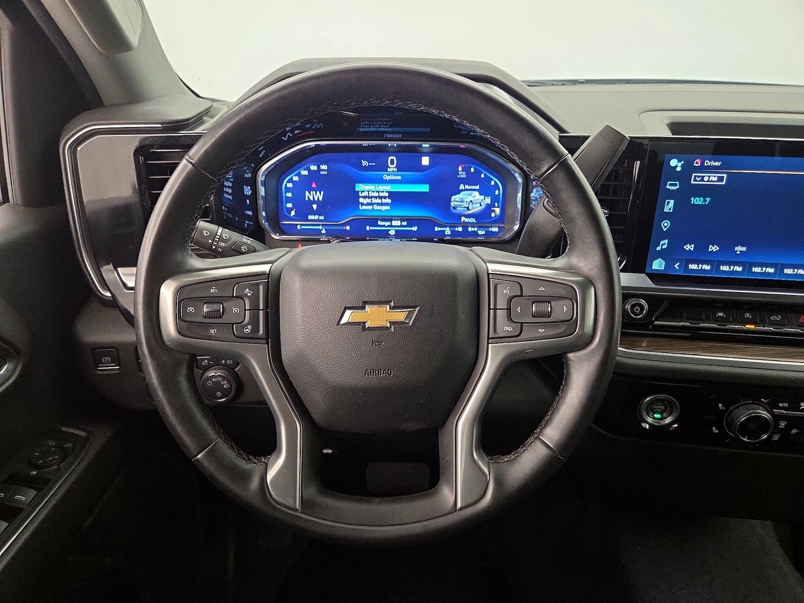 2023 Chevrolet Silverado 1500 LT - Photo 11