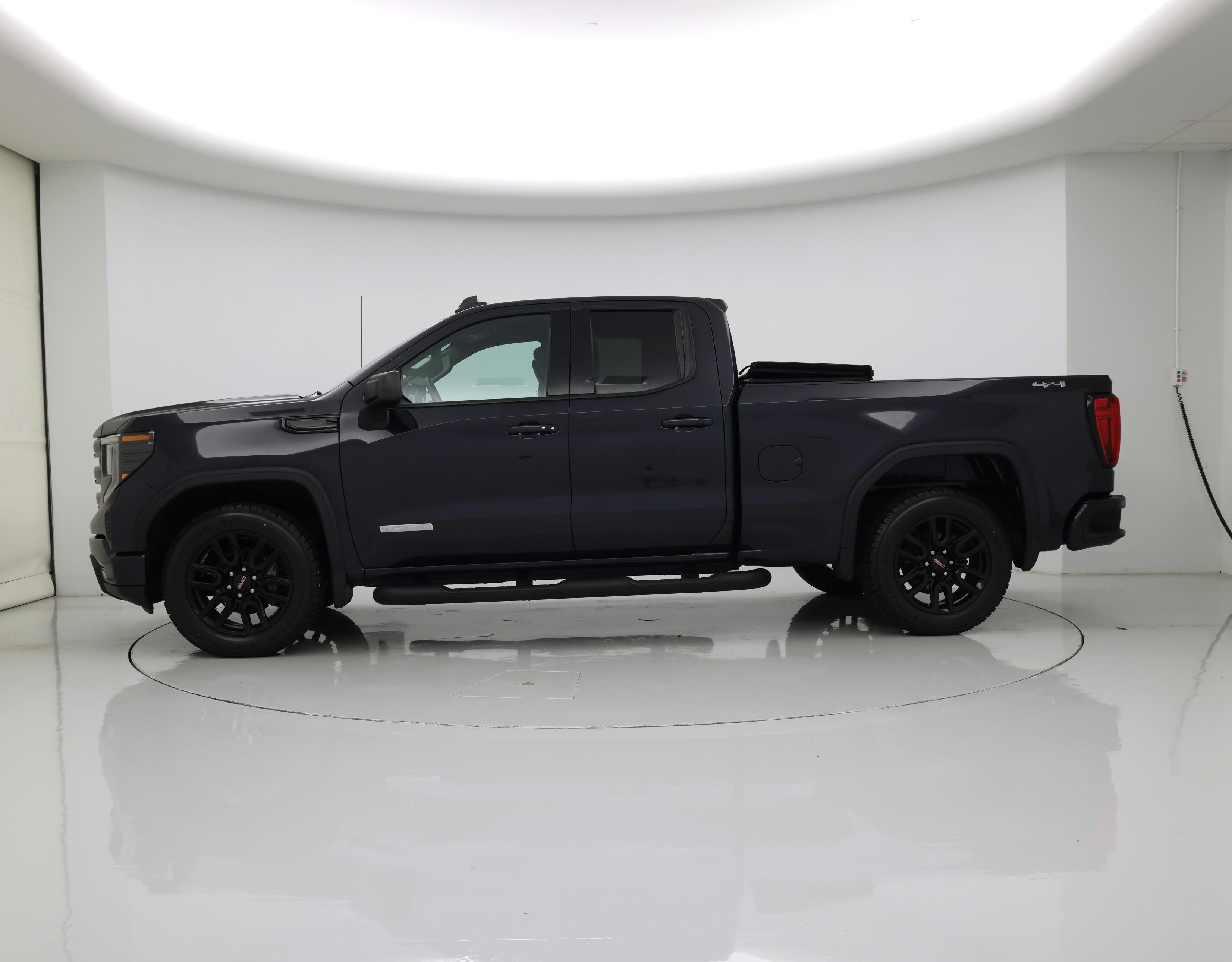 Thumbnail: 2023 GMC Sierra 1500 - 3