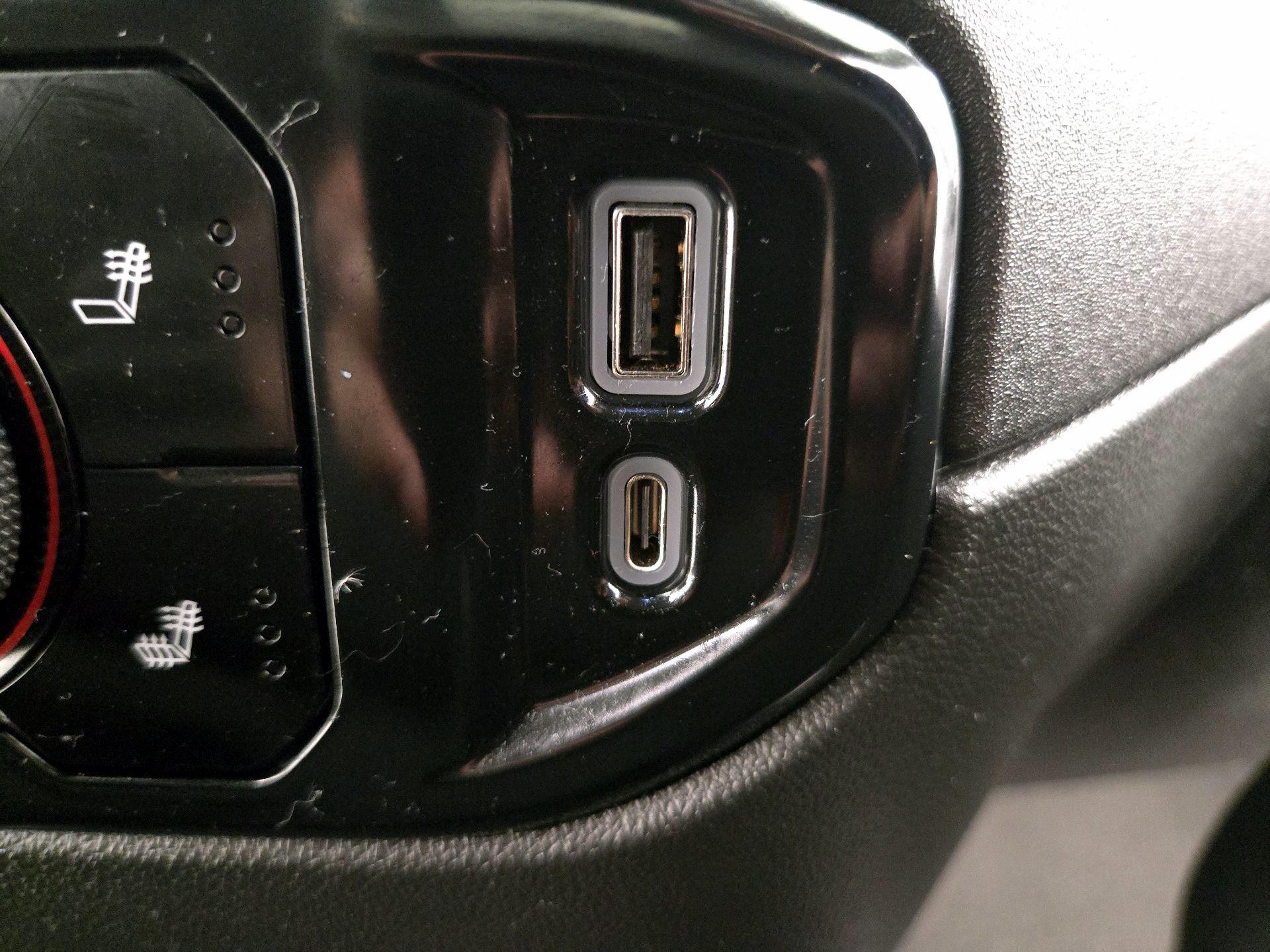 Thumbnail: 2022 Chevrolet Silverado 1500 - 18