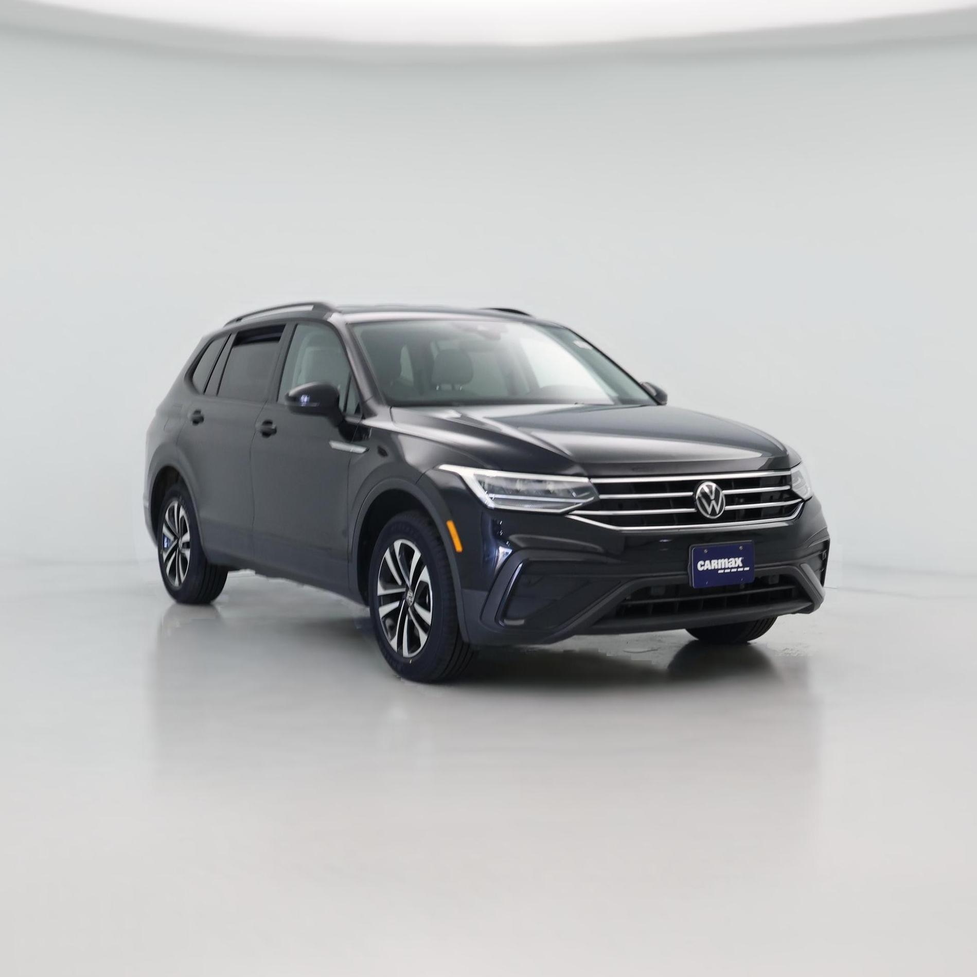 Thumbnail: 2023 Volkswagen Tiguan - 1