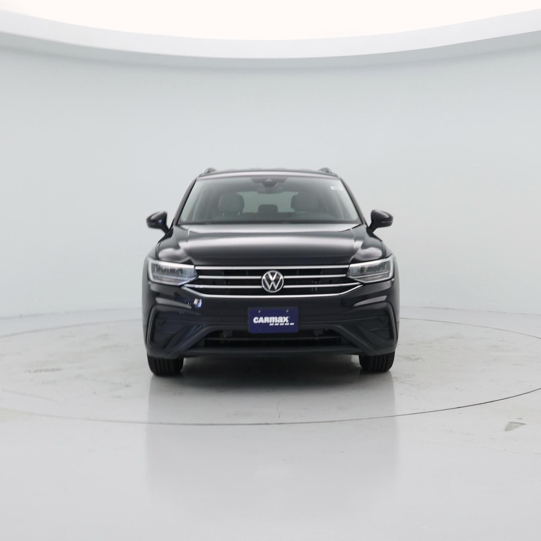 Thumbnail: 2023 Volkswagen Tiguan - 5