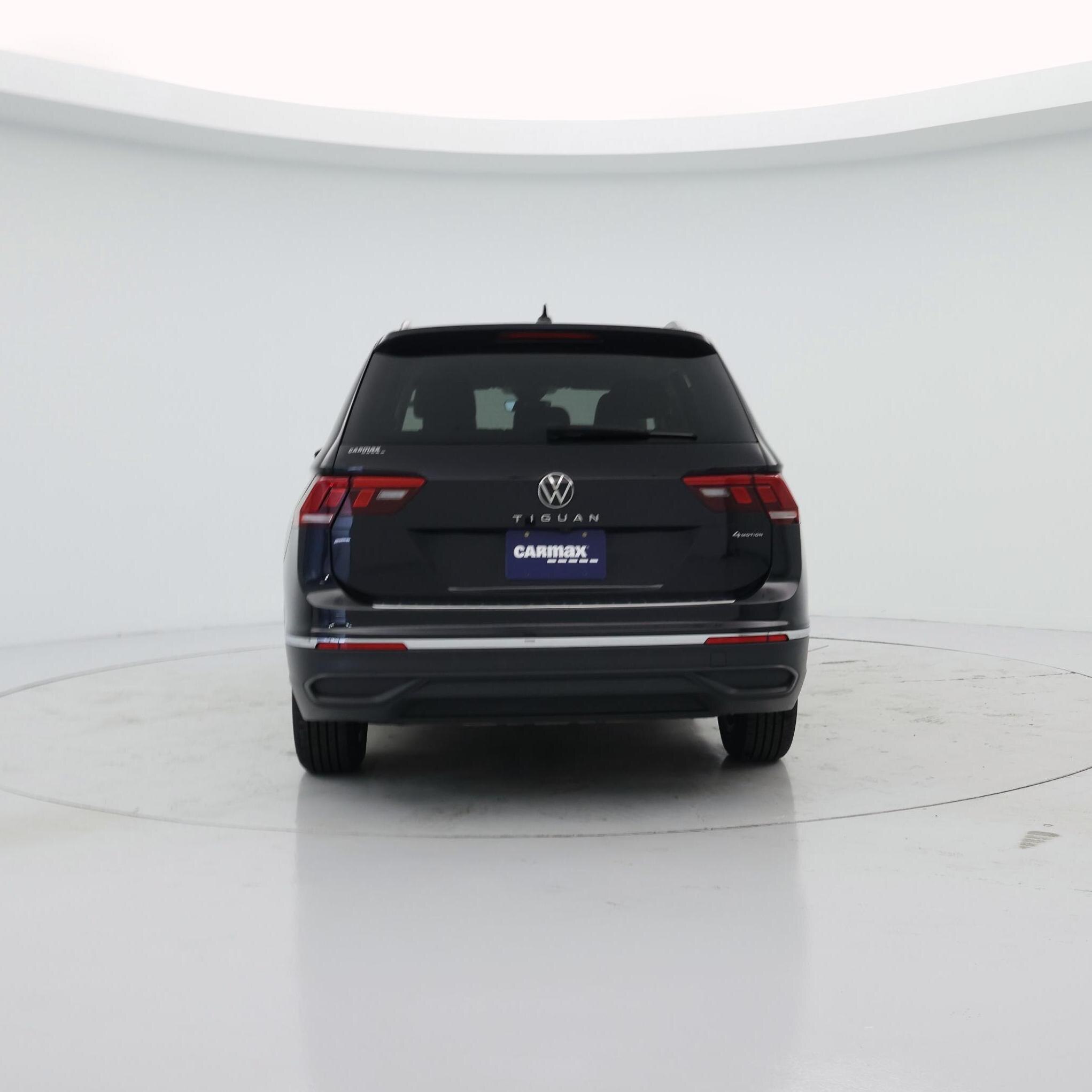 Thumbnail: 2023 Volkswagen Tiguan - 6