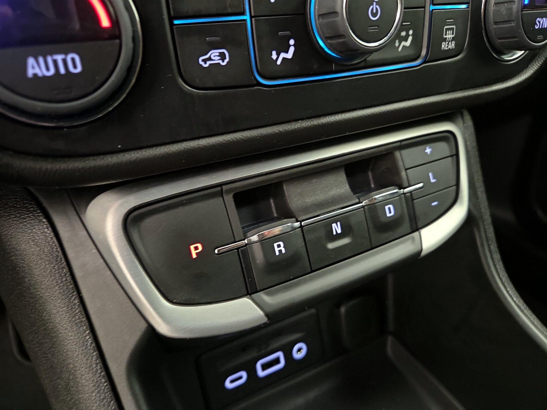 Thumbnail: 2023 GMC Terrain - 18