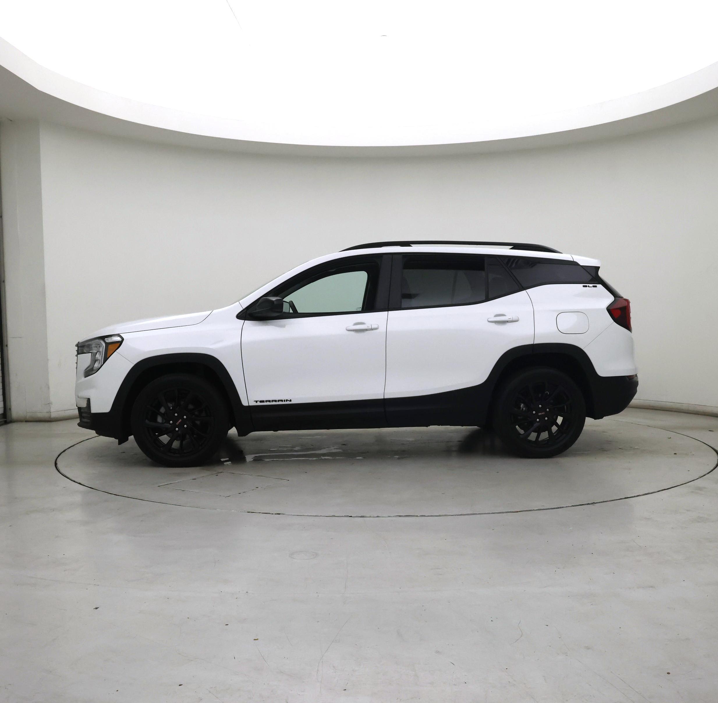 Thumbnail: 2023 GMC Terrain - 3