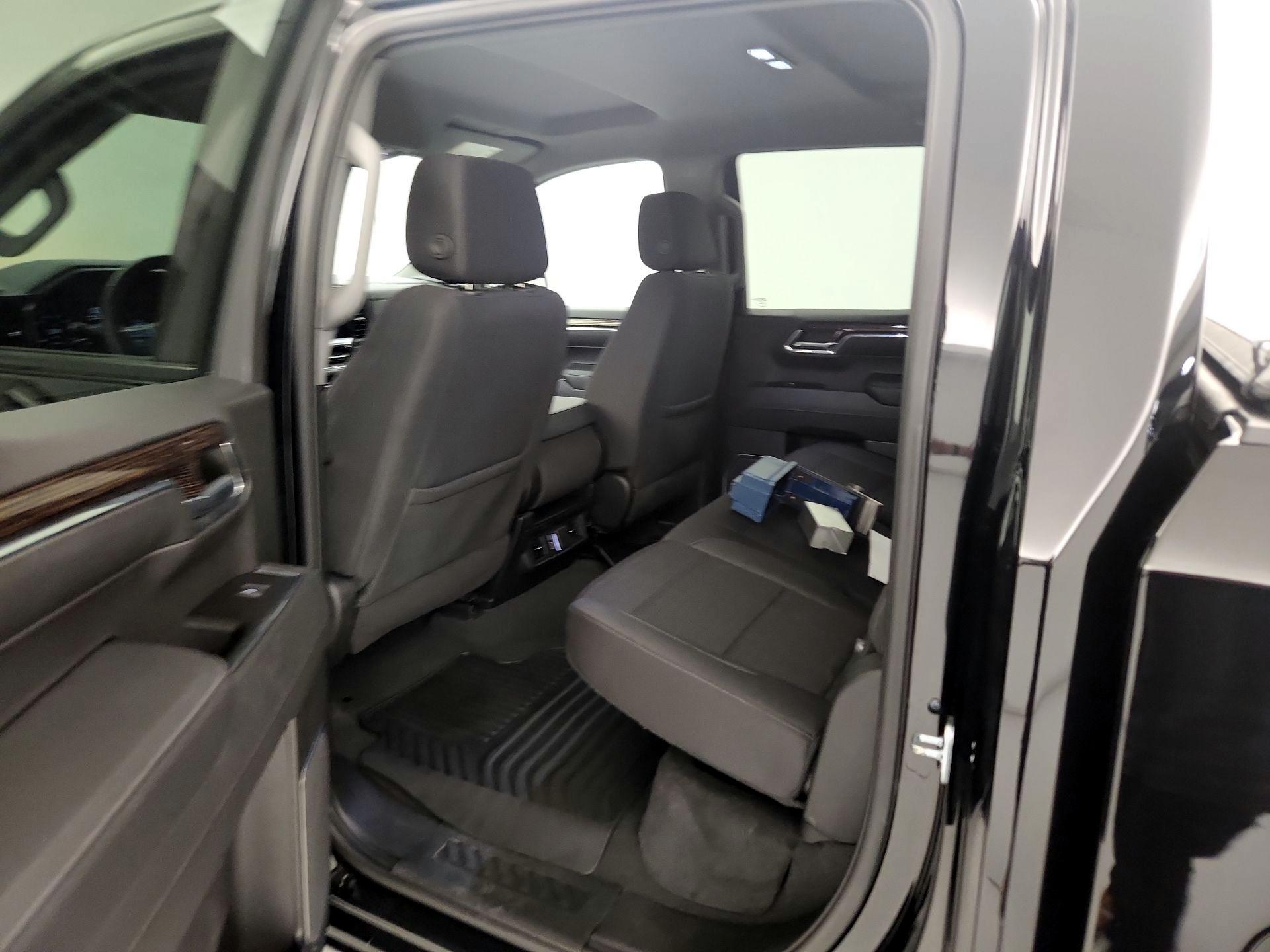 Thumbnail: 2023 GMC Sierra 1500 - 14