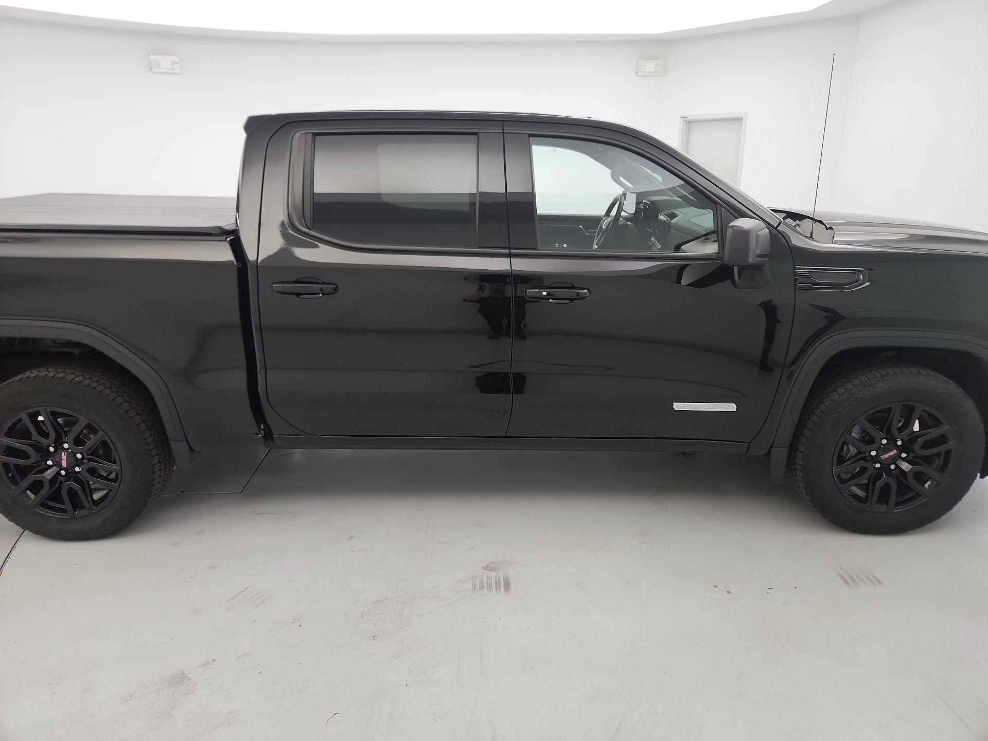Thumbnail: 2023 GMC Sierra 1500 - 4