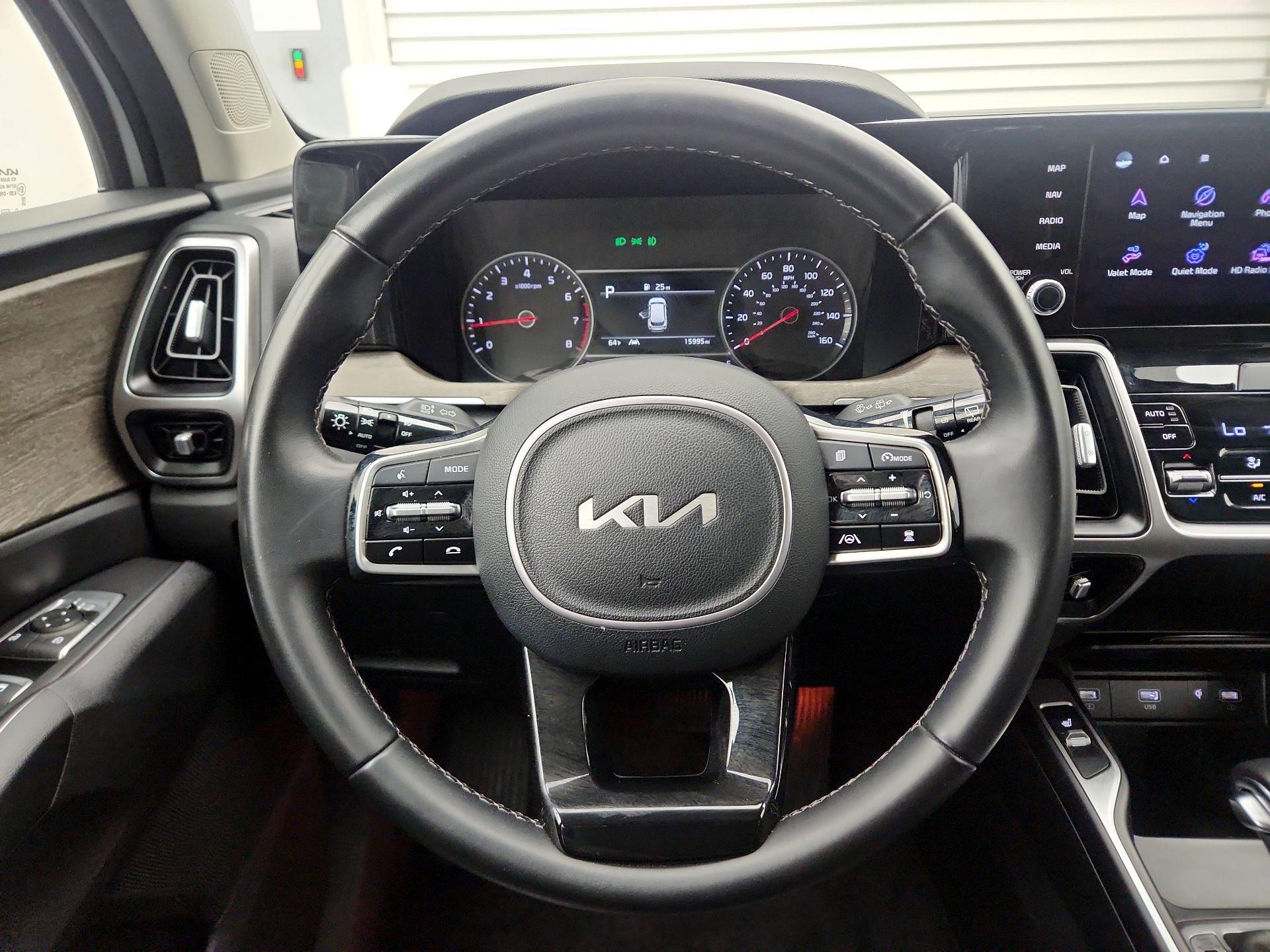 Thumbnail: 2022 Kia Sorento - 10