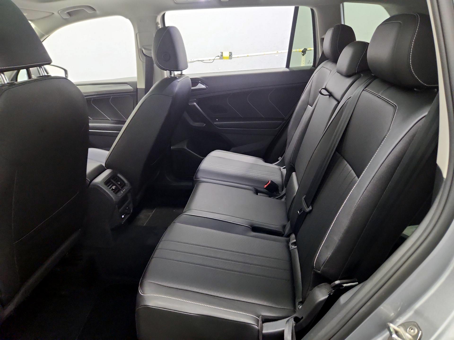Thumbnail: 2022 Volkswagen Tiguan - 20