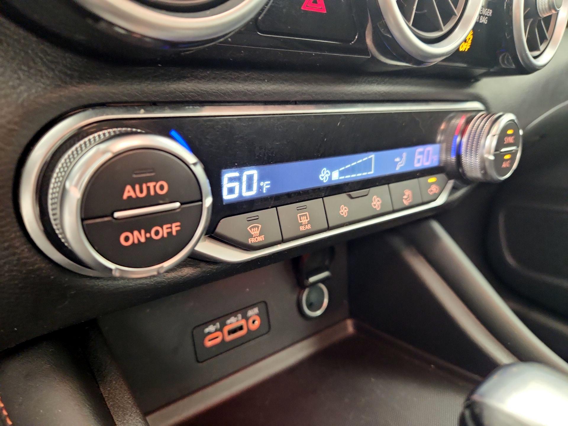 Thumbnail: 2021 Nissan Sentra - 16