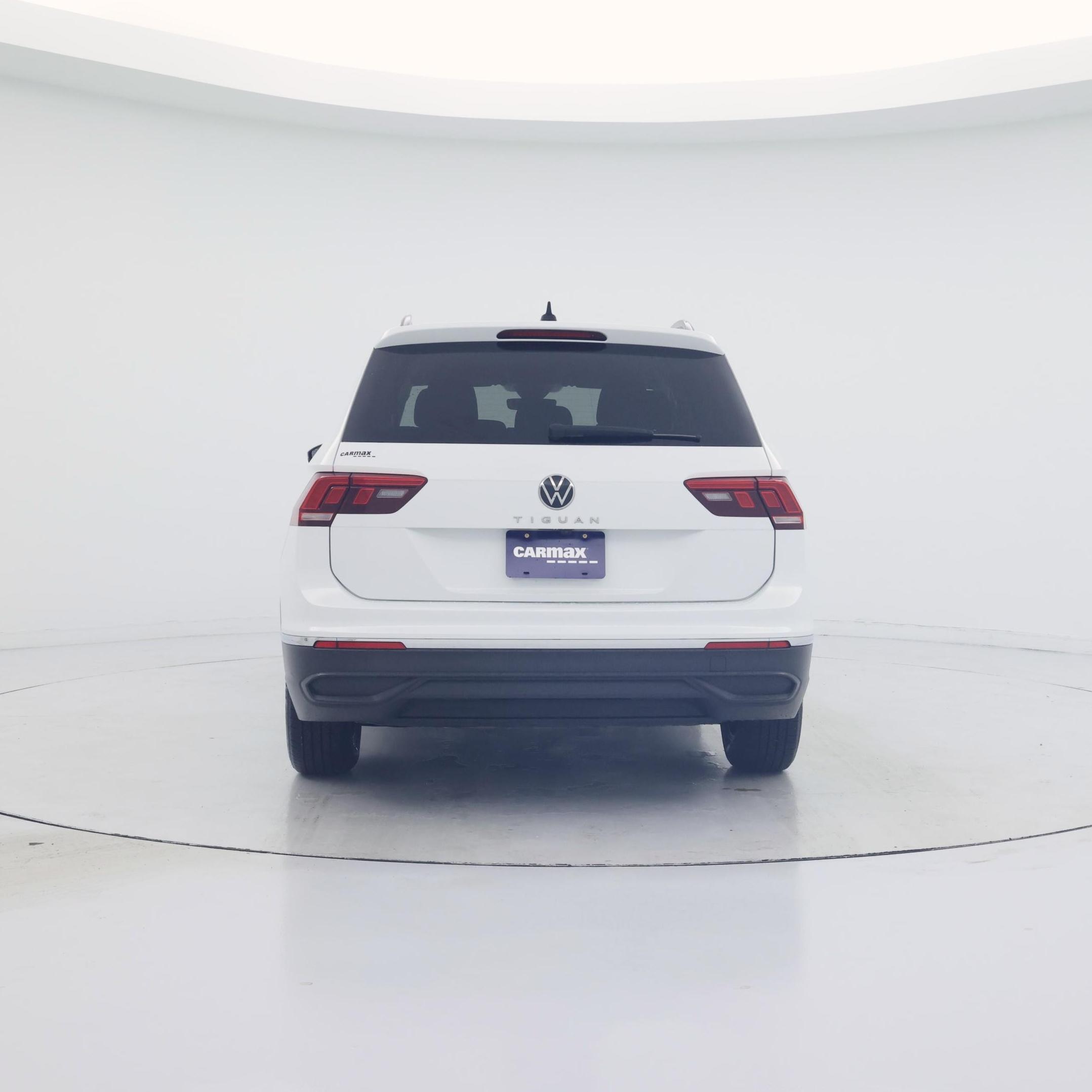 Thumbnail: 2023 Volkswagen Tiguan - 6
