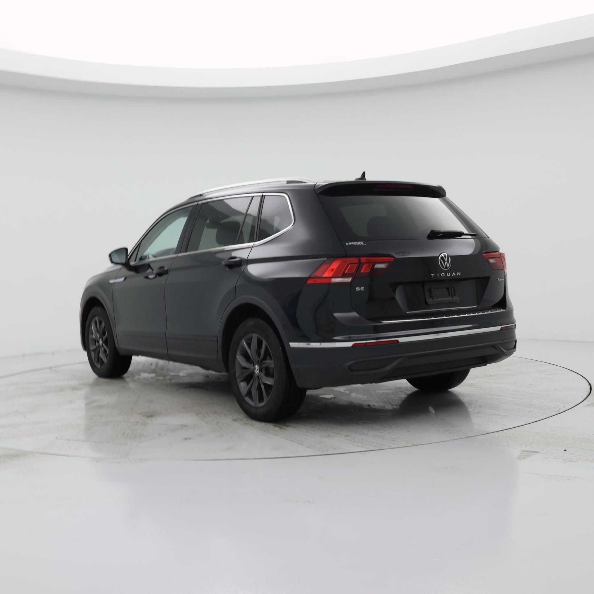 Thumbnail: 2023 Volkswagen Tiguan - 2