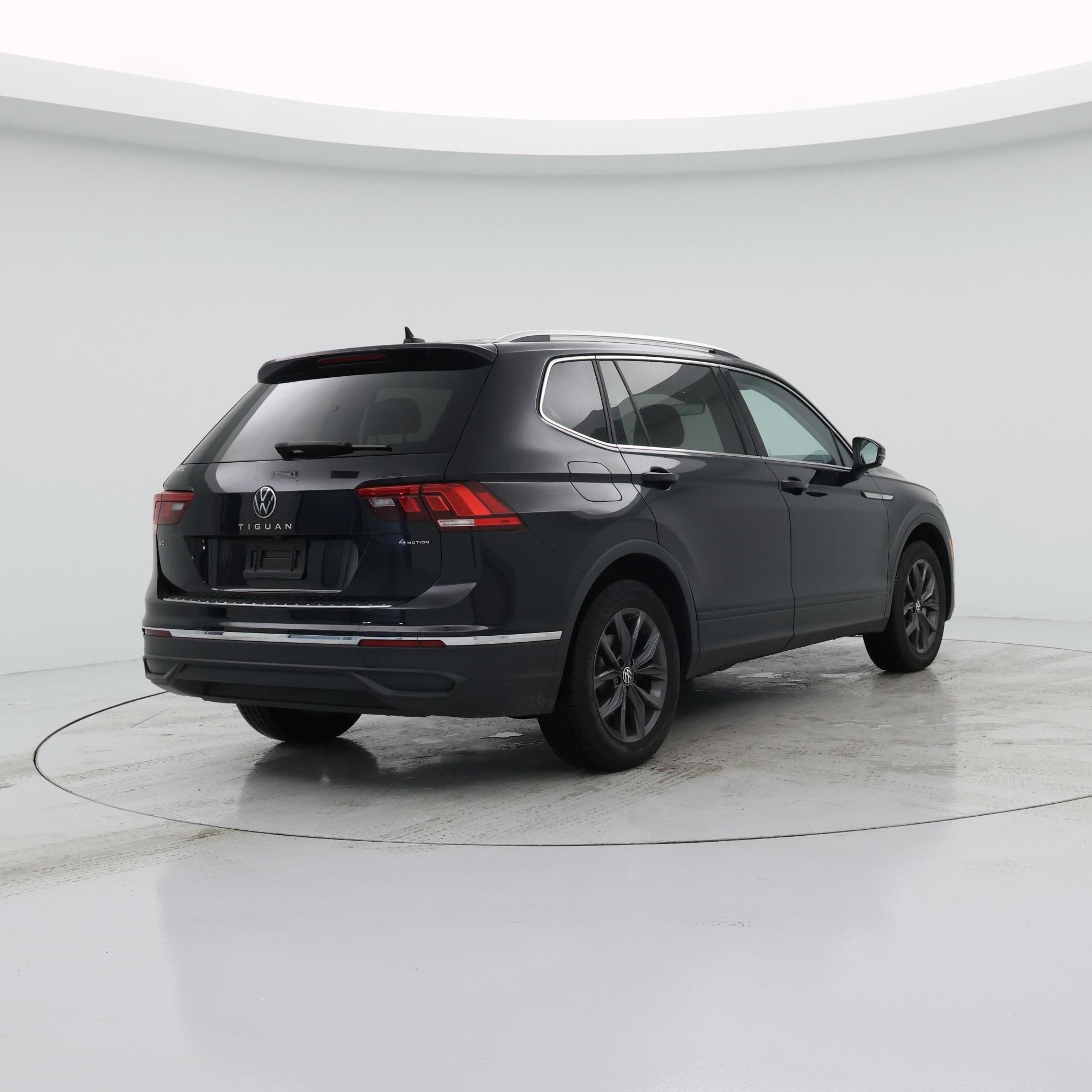 Thumbnail: 2023 Volkswagen Tiguan - 8
