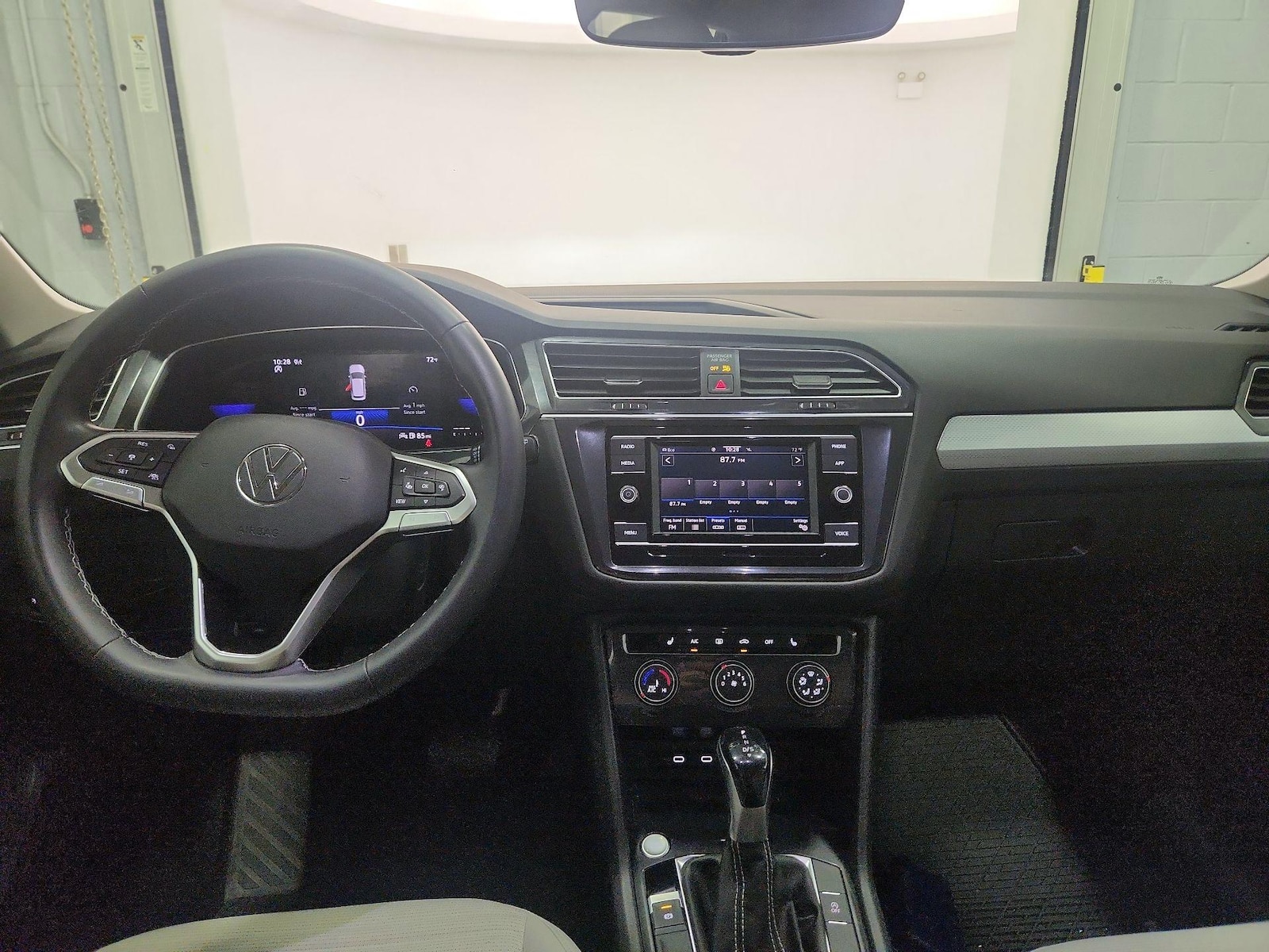2022 Volkswagen Tiguan S - Photo 10