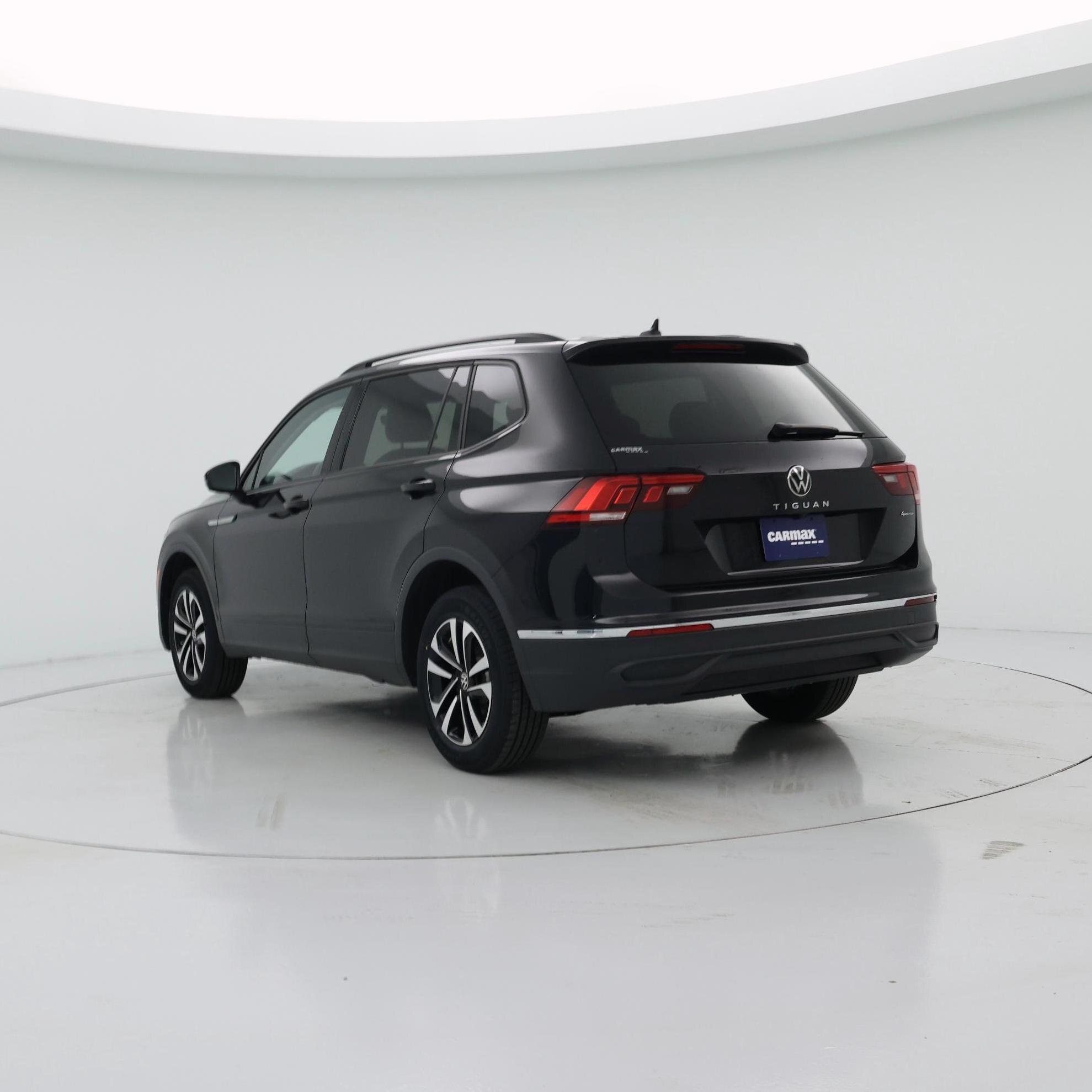 Thumbnail: 2022 Volkswagen Tiguan - 2