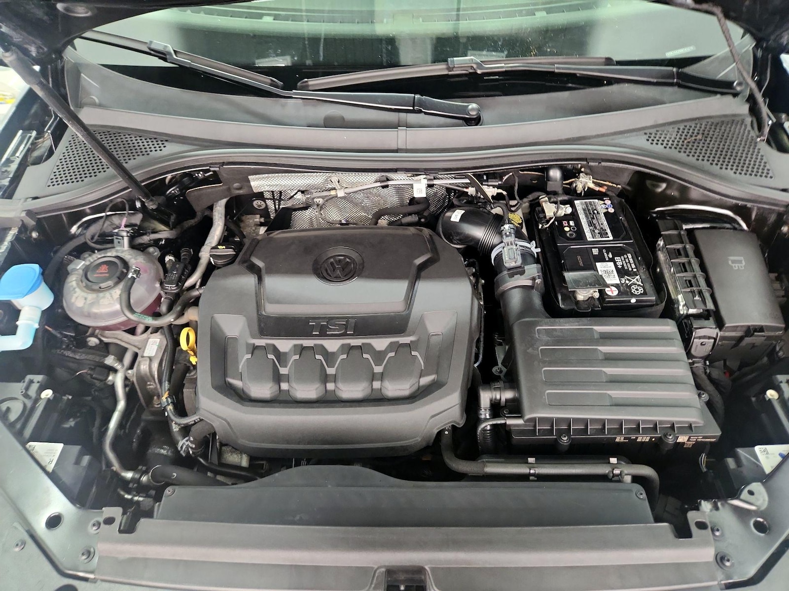 2022 Volkswagen Tiguan S - Photo 21
