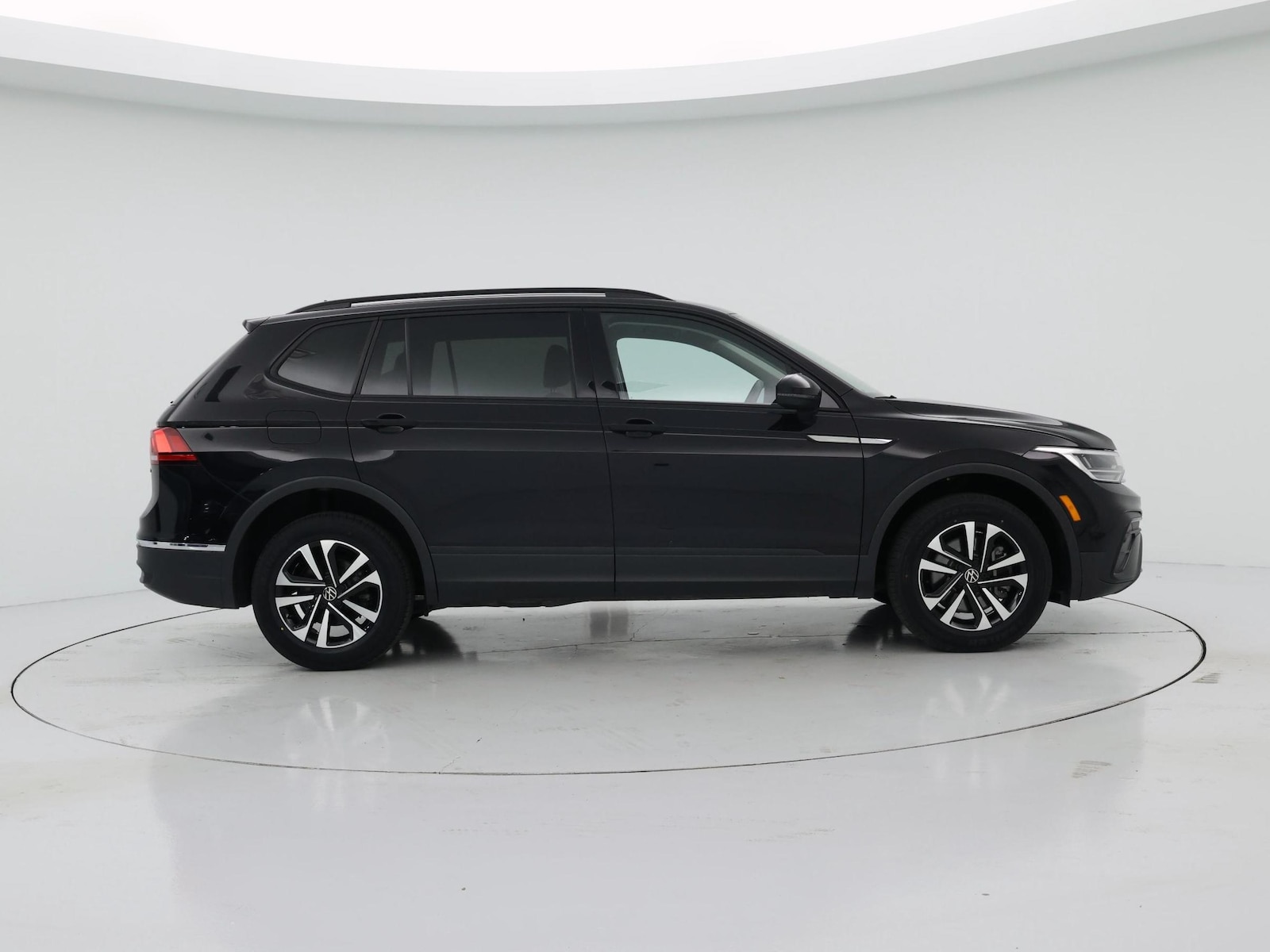2022 Volkswagen Tiguan S - Photo 8