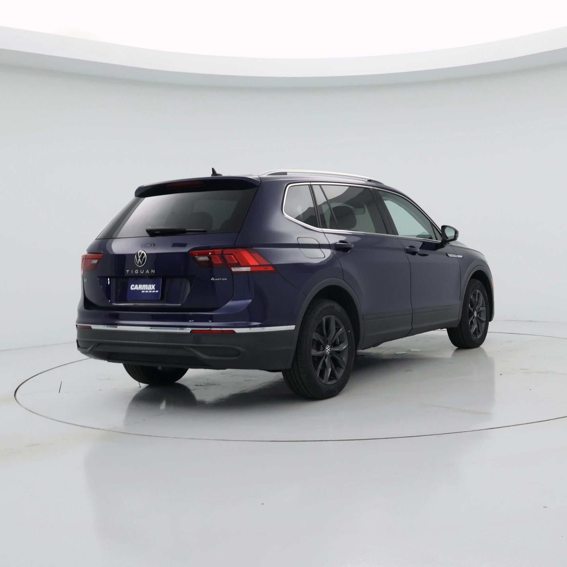 Thumbnail: 2022 Volkswagen Tiguan - 8