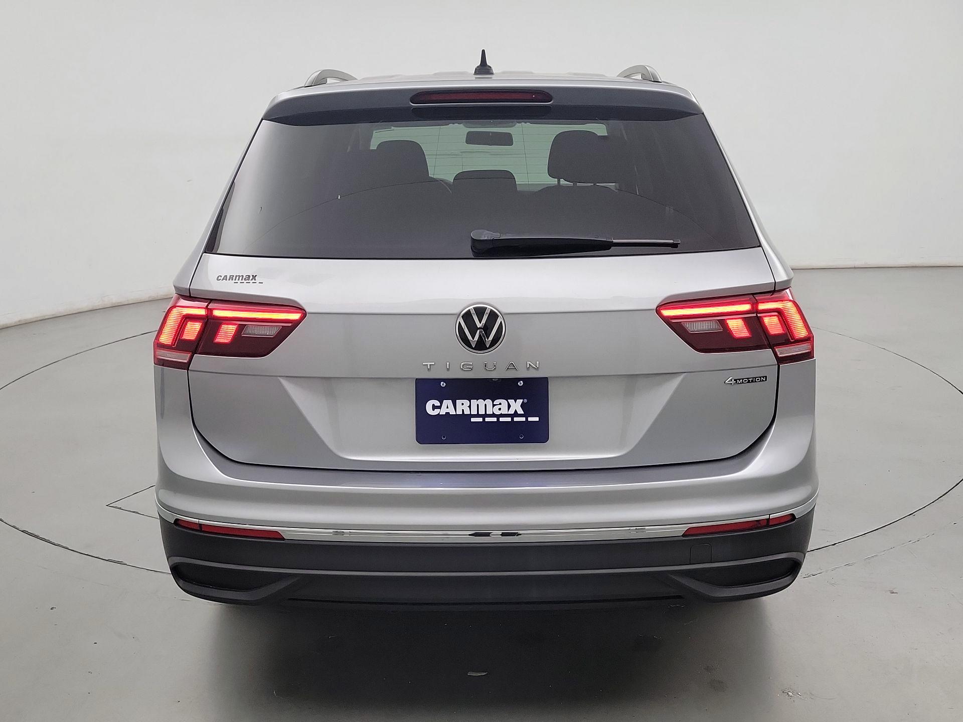 Thumbnail: 2022 Volkswagen Tiguan - 6