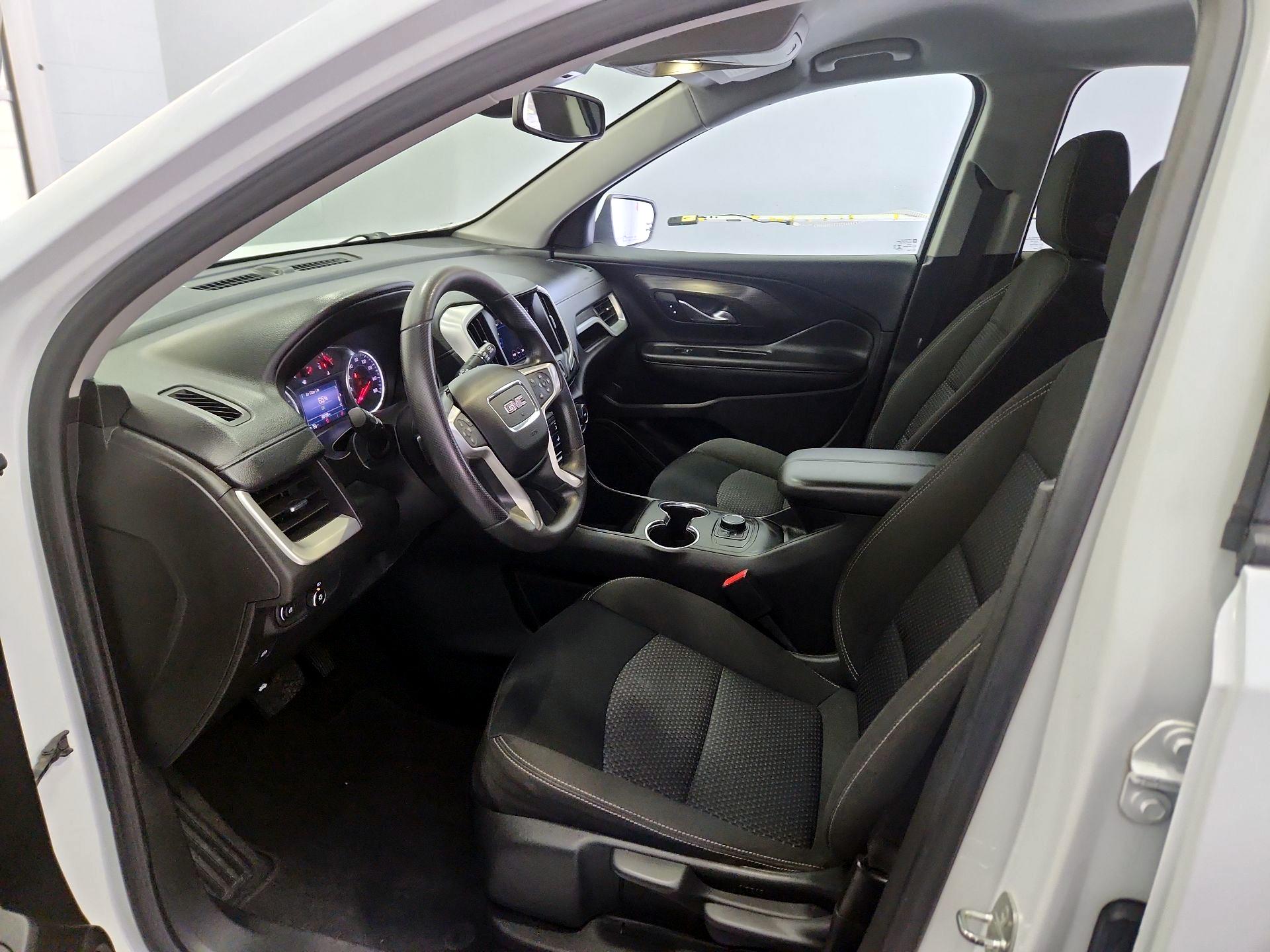Thumbnail: 2022 GMC Terrain - 11