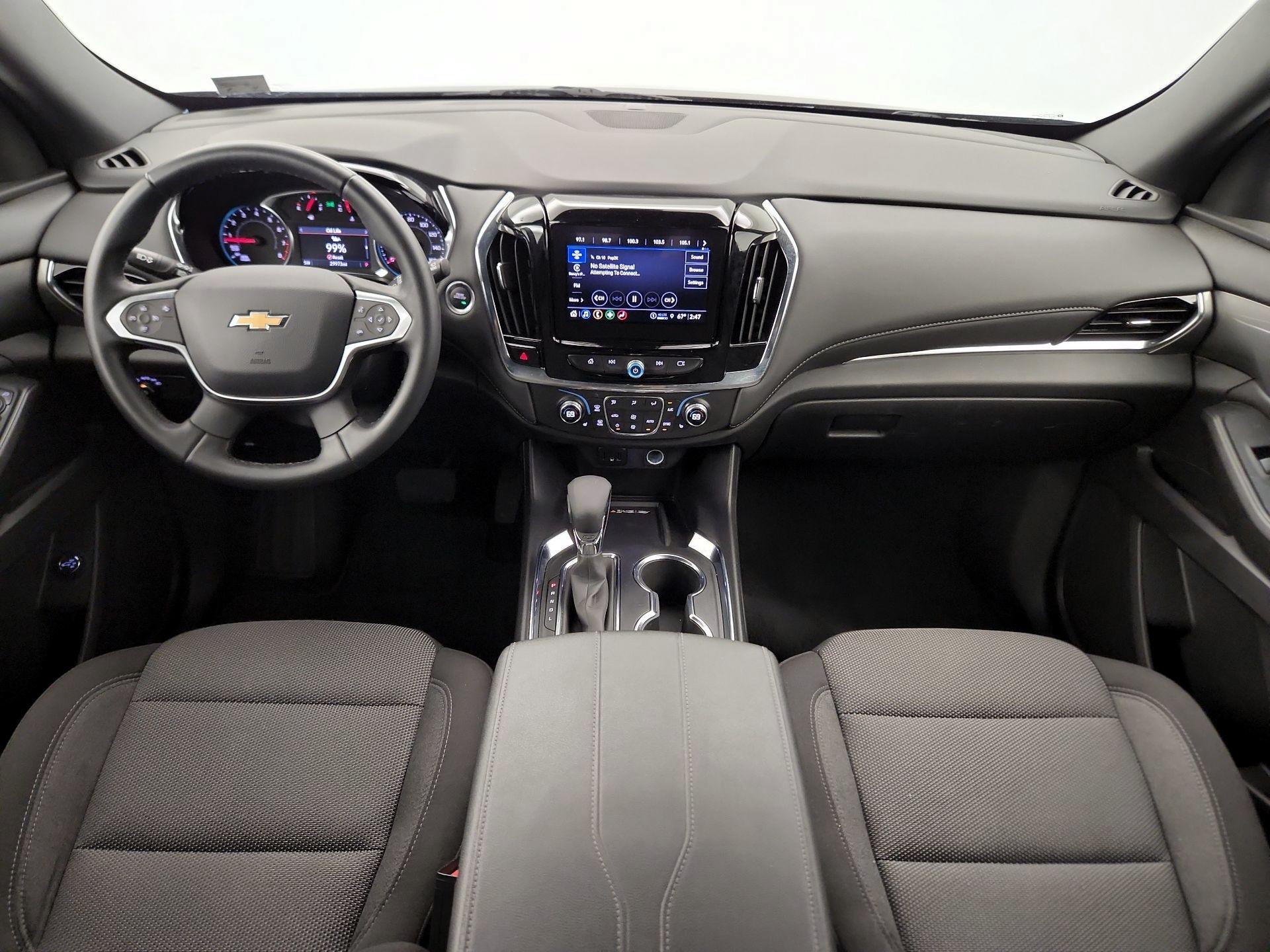 Thumbnail: 2023 Chevrolet Traverse - 9