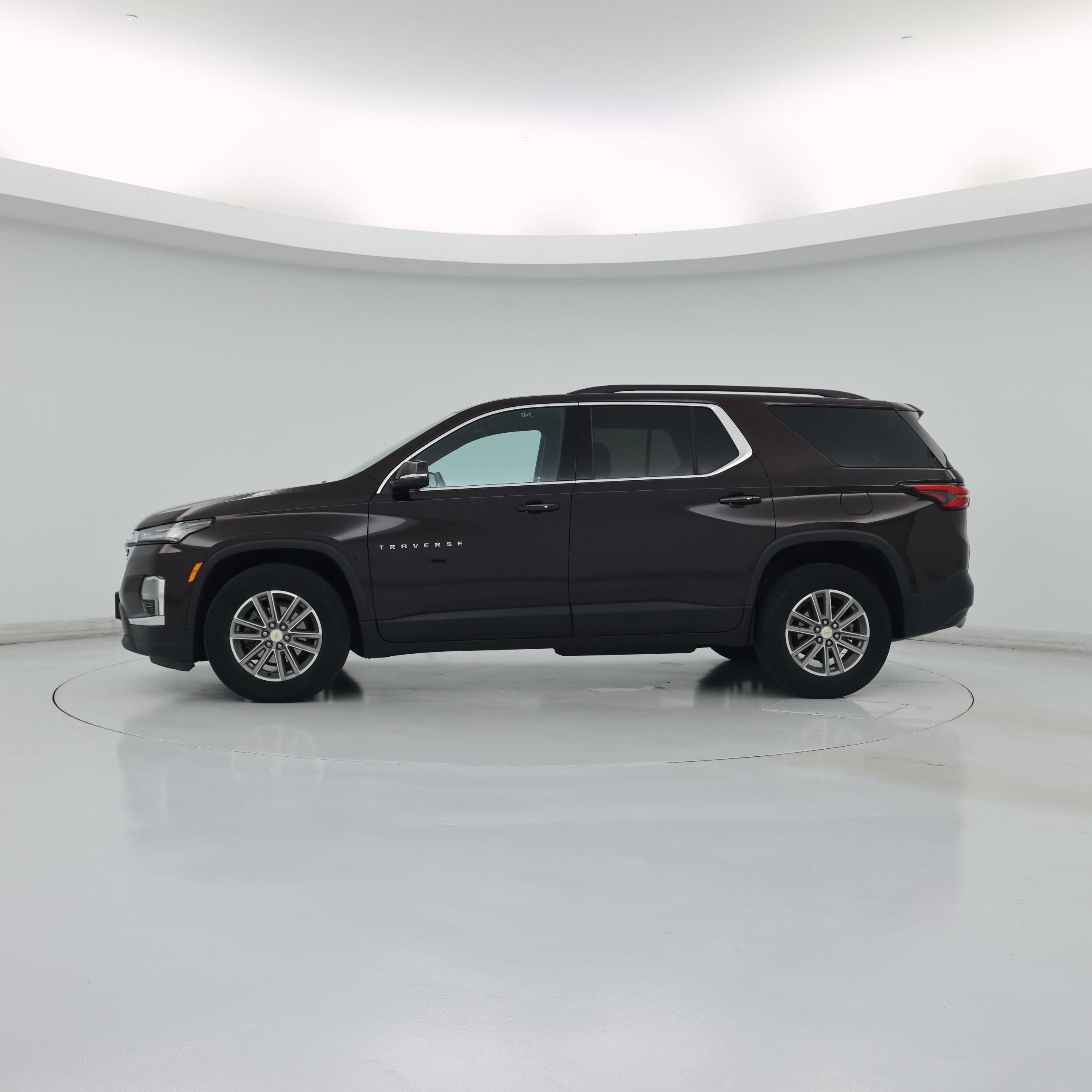 Thumbnail: 2023 Chevrolet Traverse - 3