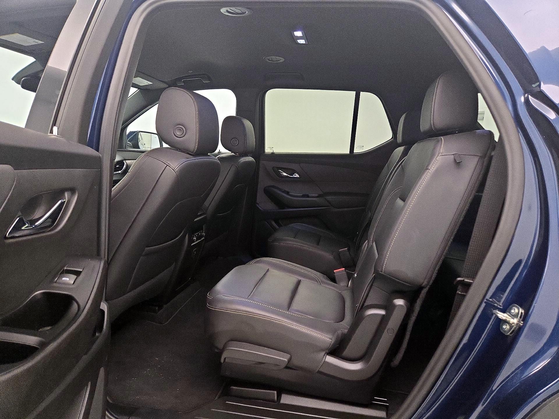 Thumbnail: 2023 Chevrolet Traverse - 19