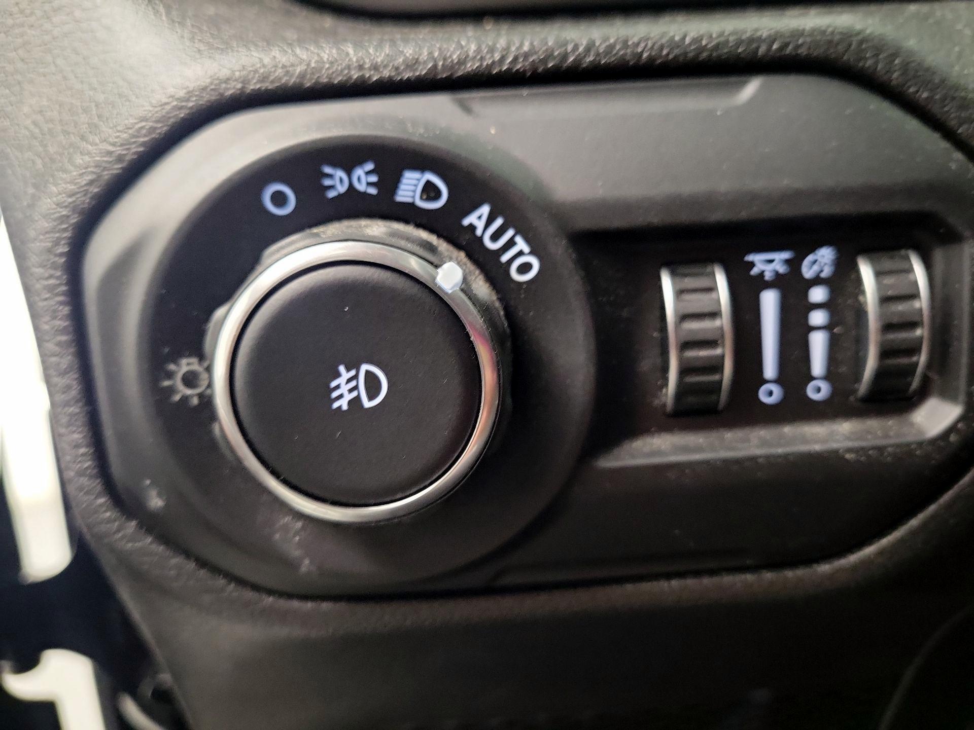 Thumbnail: 2022 Jeep Wrangler - 13
