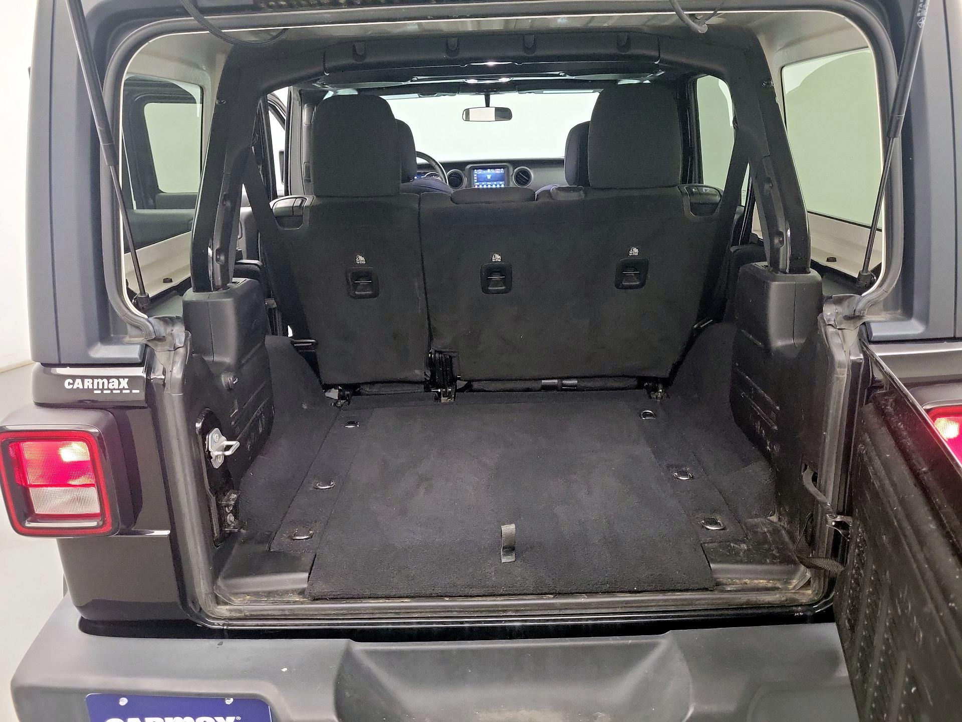 Thumbnail: 2022 Jeep Wrangler - 20