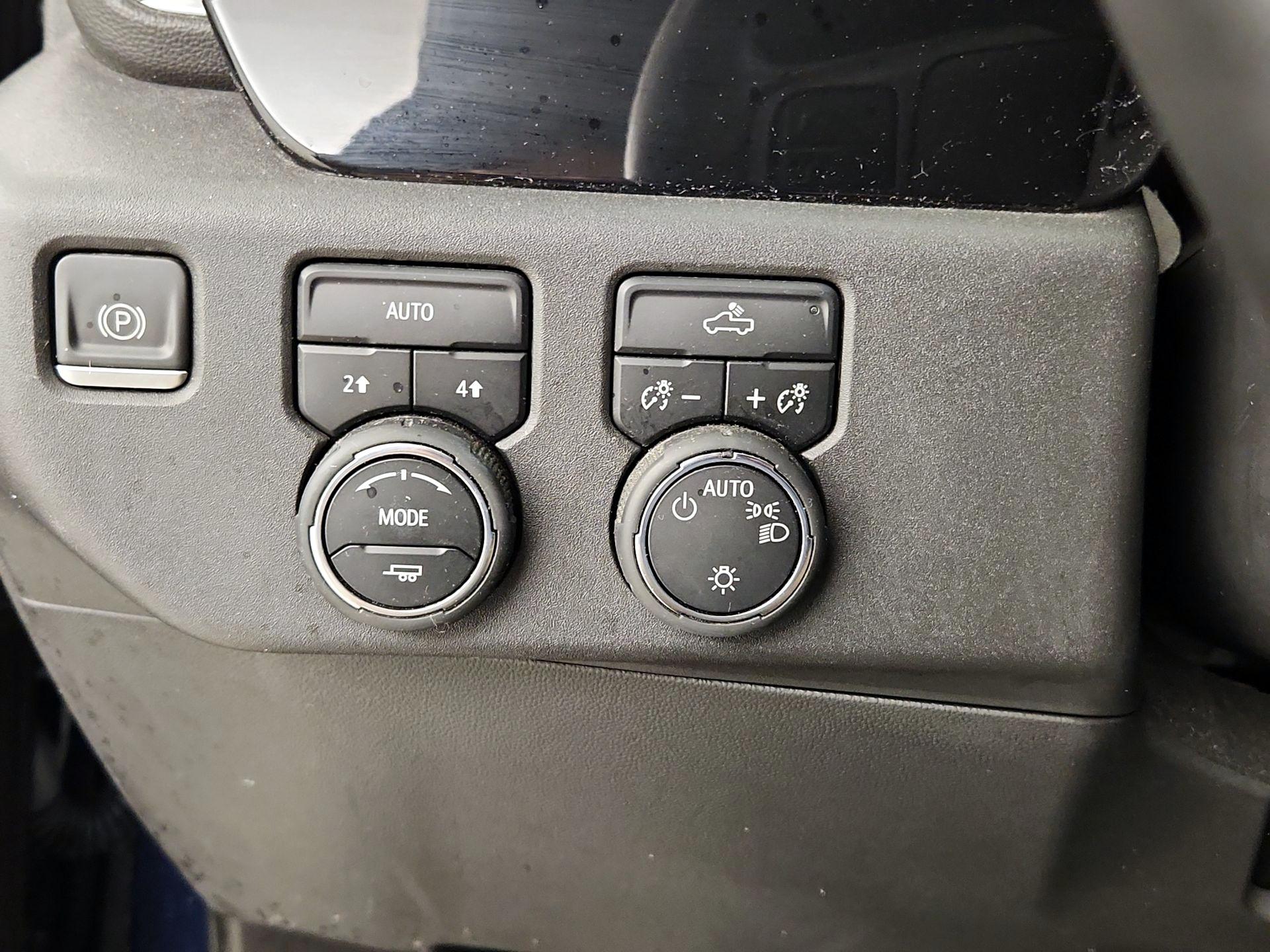 Thumbnail: 2023 Chevrolet Silverado 1500 - 11