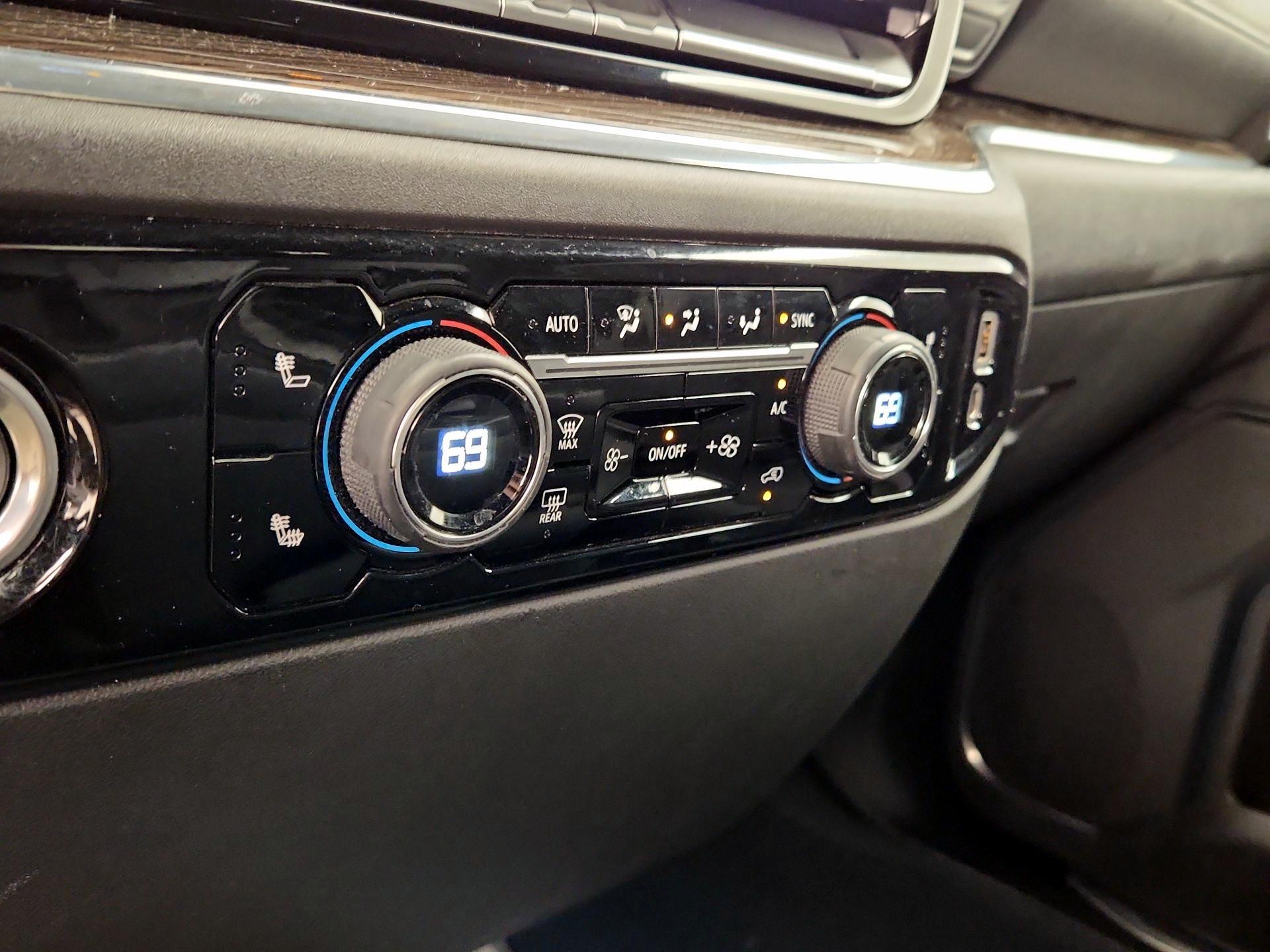 Thumbnail: 2023 Chevrolet Silverado 1500 - 14