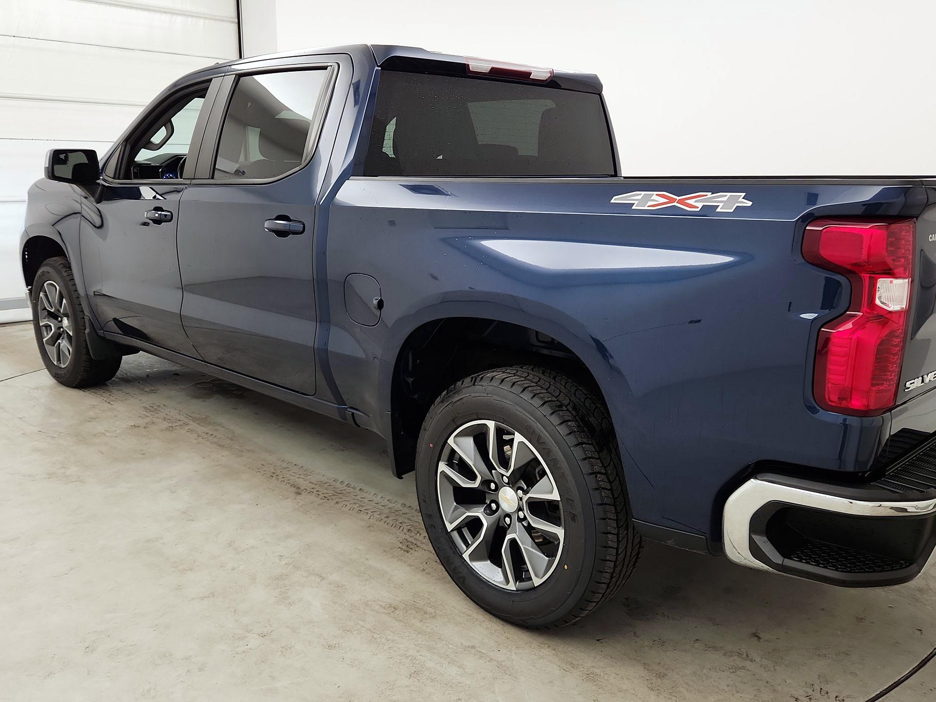 Thumbnail: 2023 Chevrolet Silverado 1500 - 7