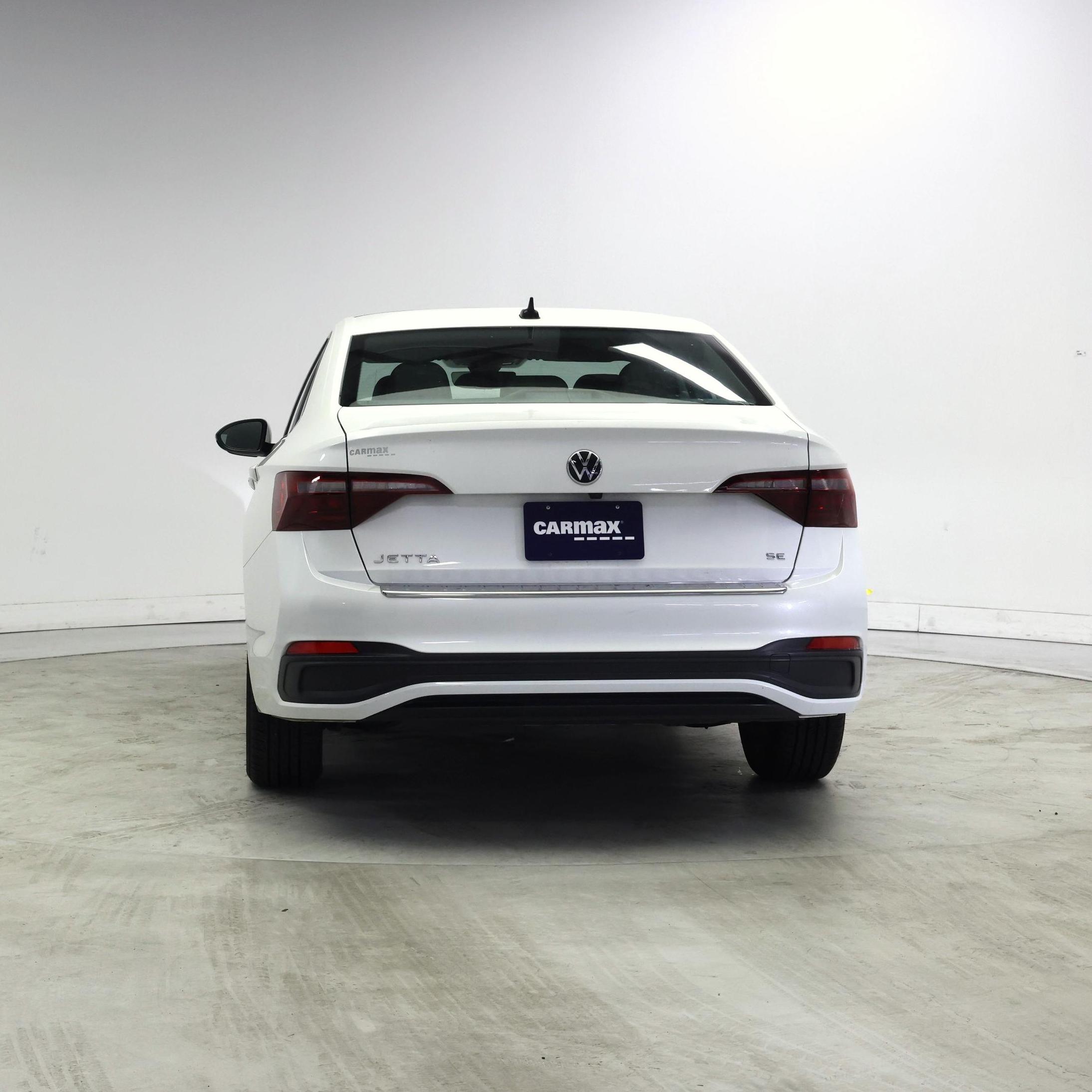 Thumbnail: 2023 Volkswagen Jetta - 6