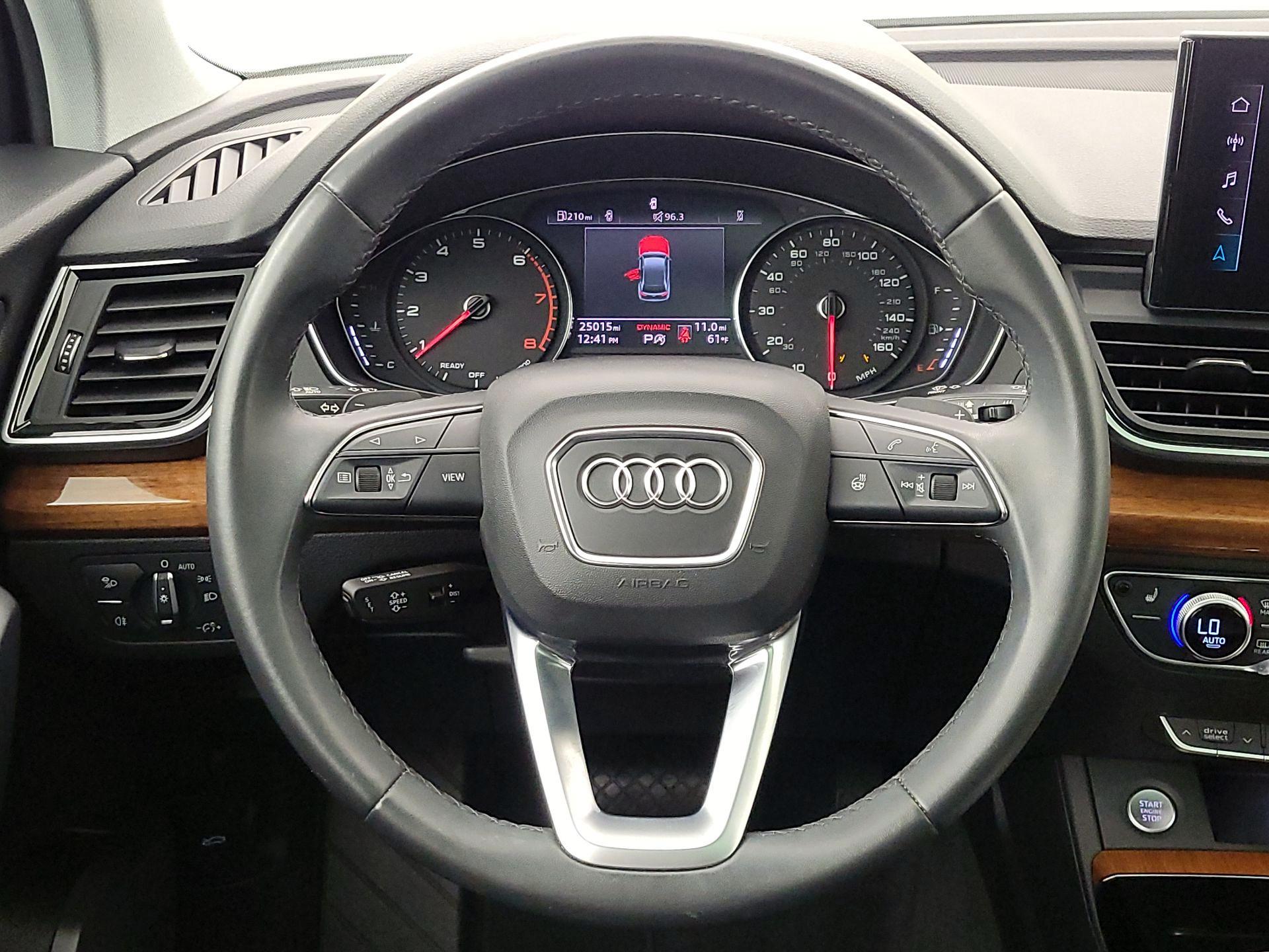 Thumbnail: 2023 Audi Q5 - 10