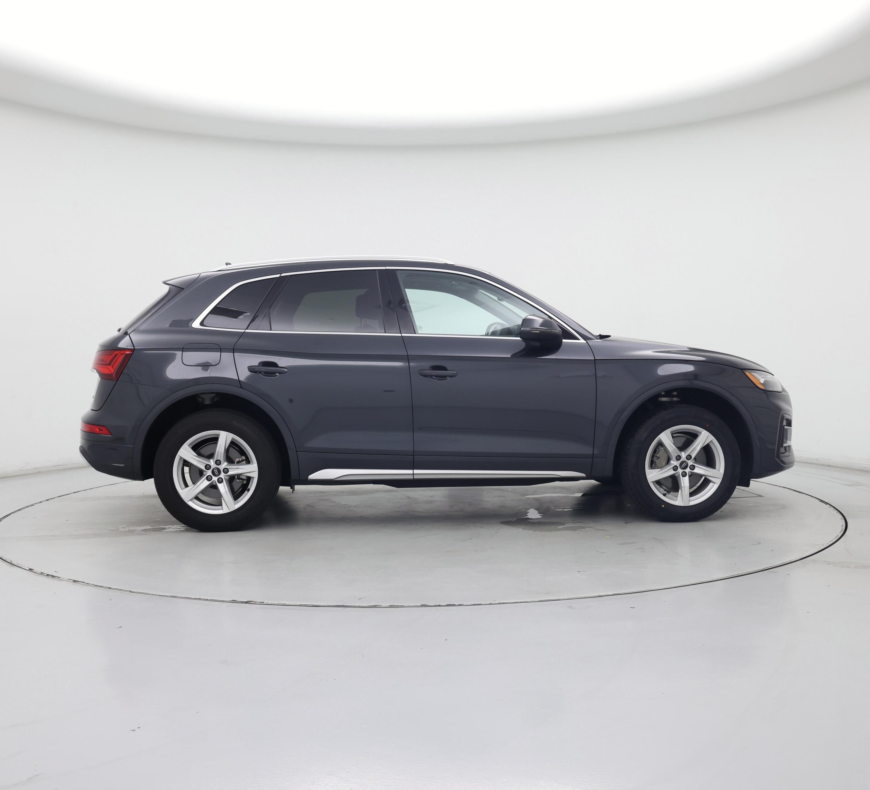 Thumbnail: 2023 Audi Q5 - 7