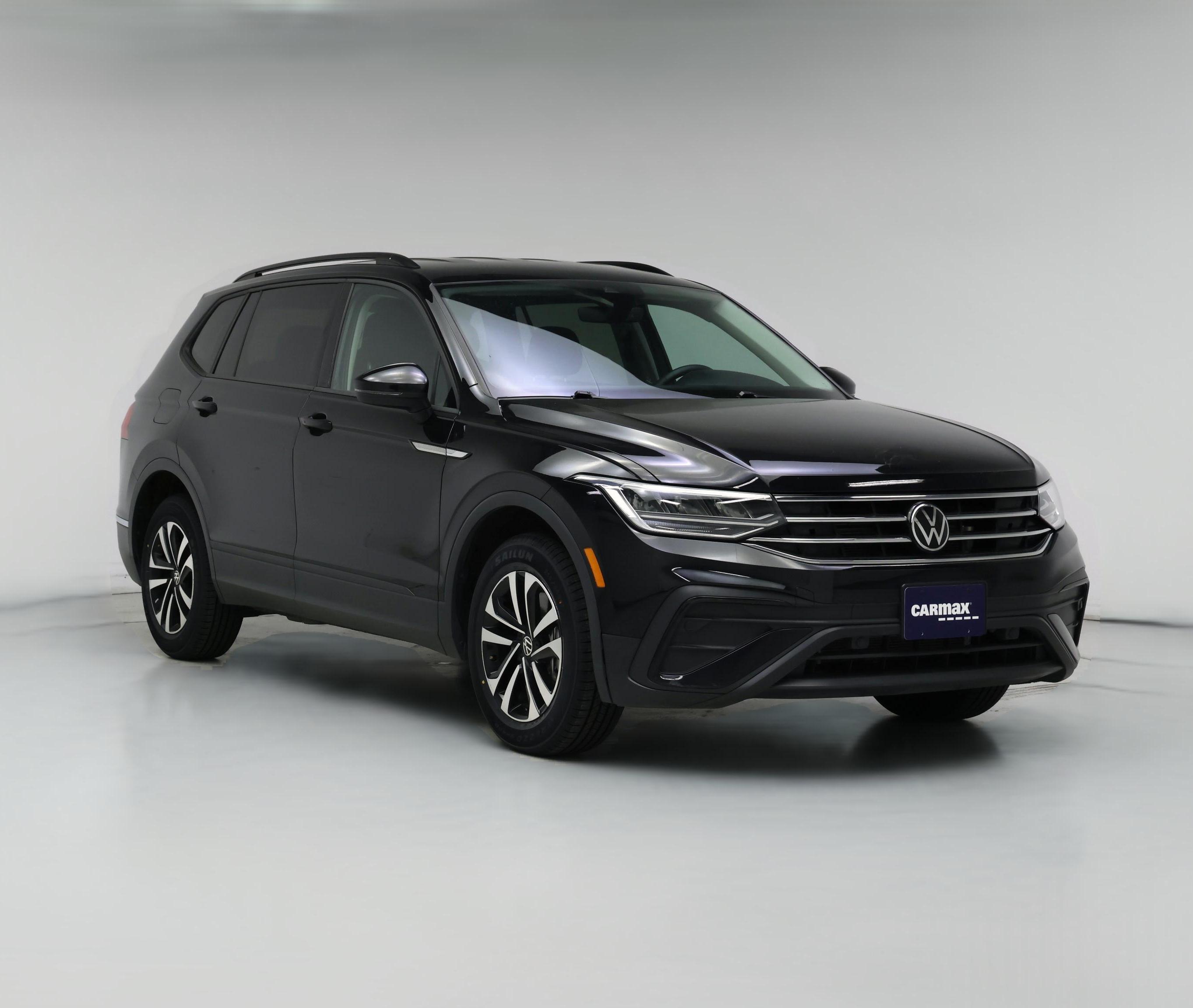 Thumbnail: 2023 Volkswagen Tiguan - 1