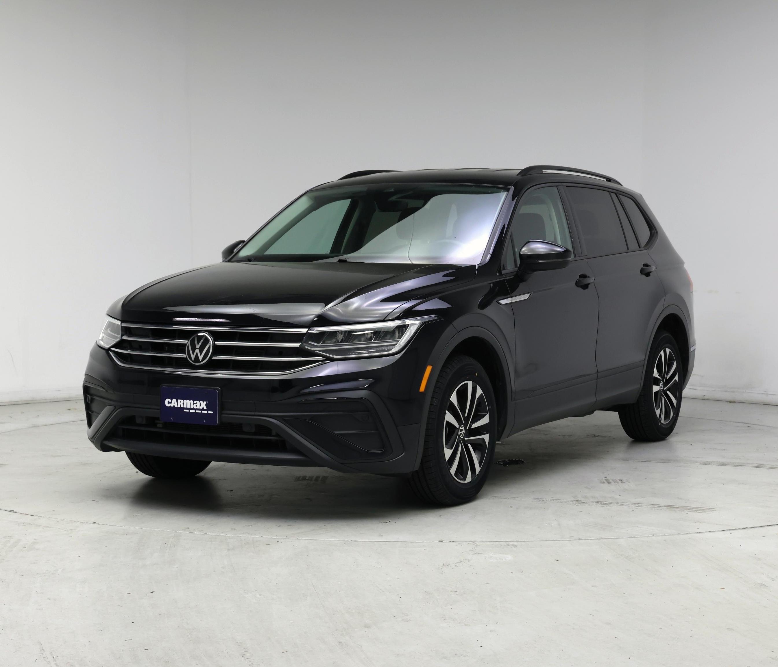 Thumbnail: 2023 Volkswagen Tiguan - 4