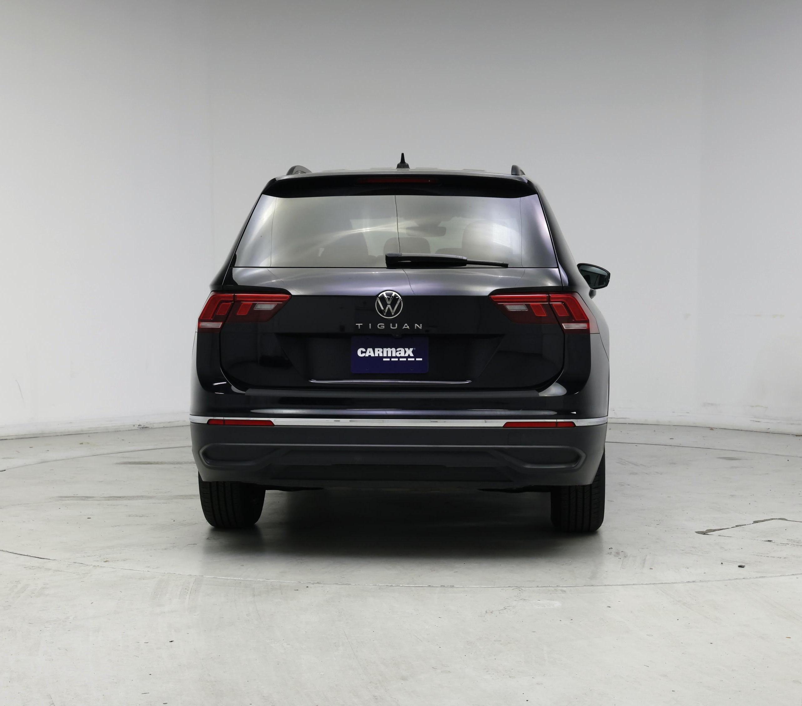 Thumbnail: 2023 Volkswagen Tiguan - 6