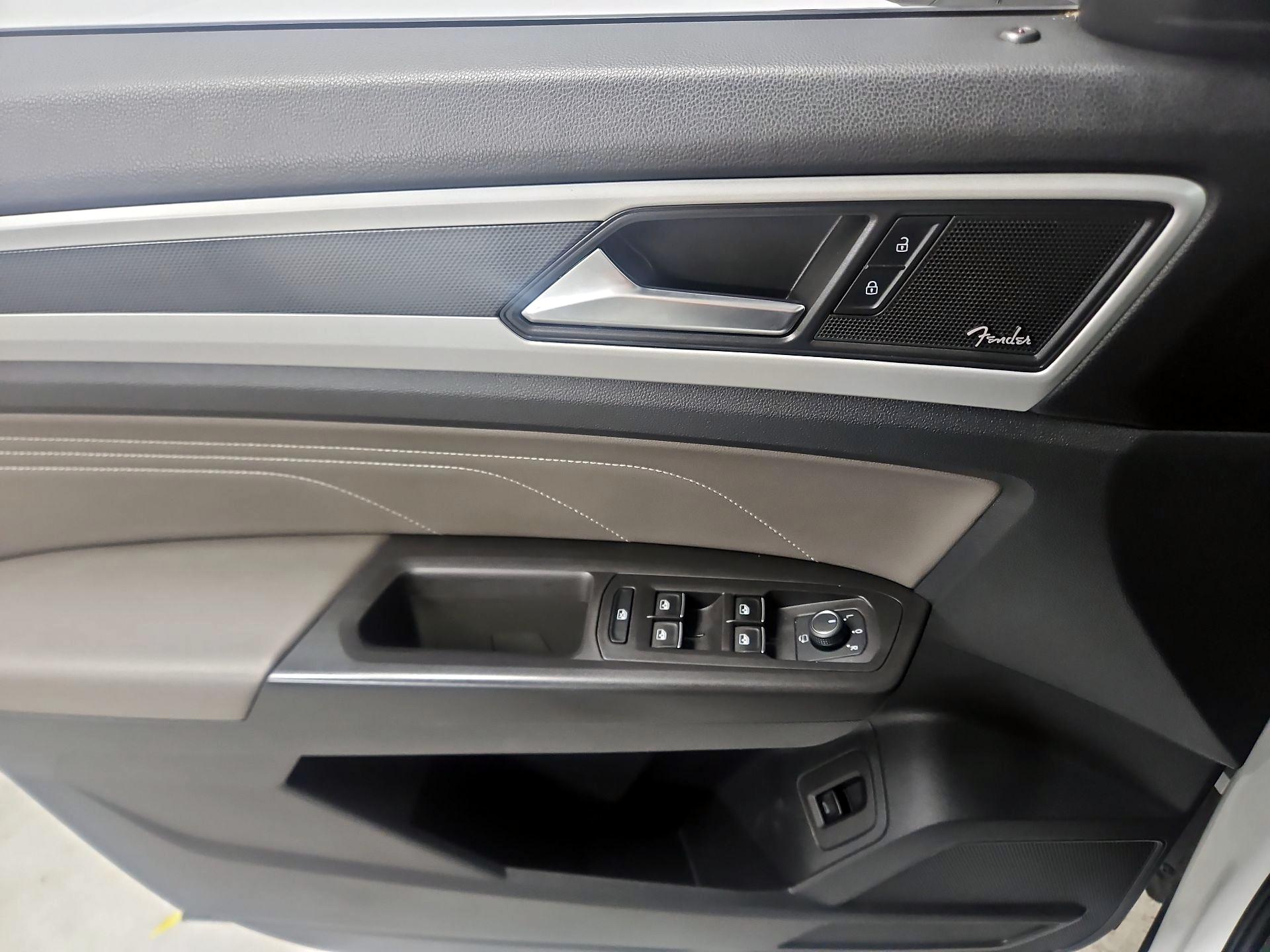 Thumbnail: 2023 Volkswagen Atlas - 12