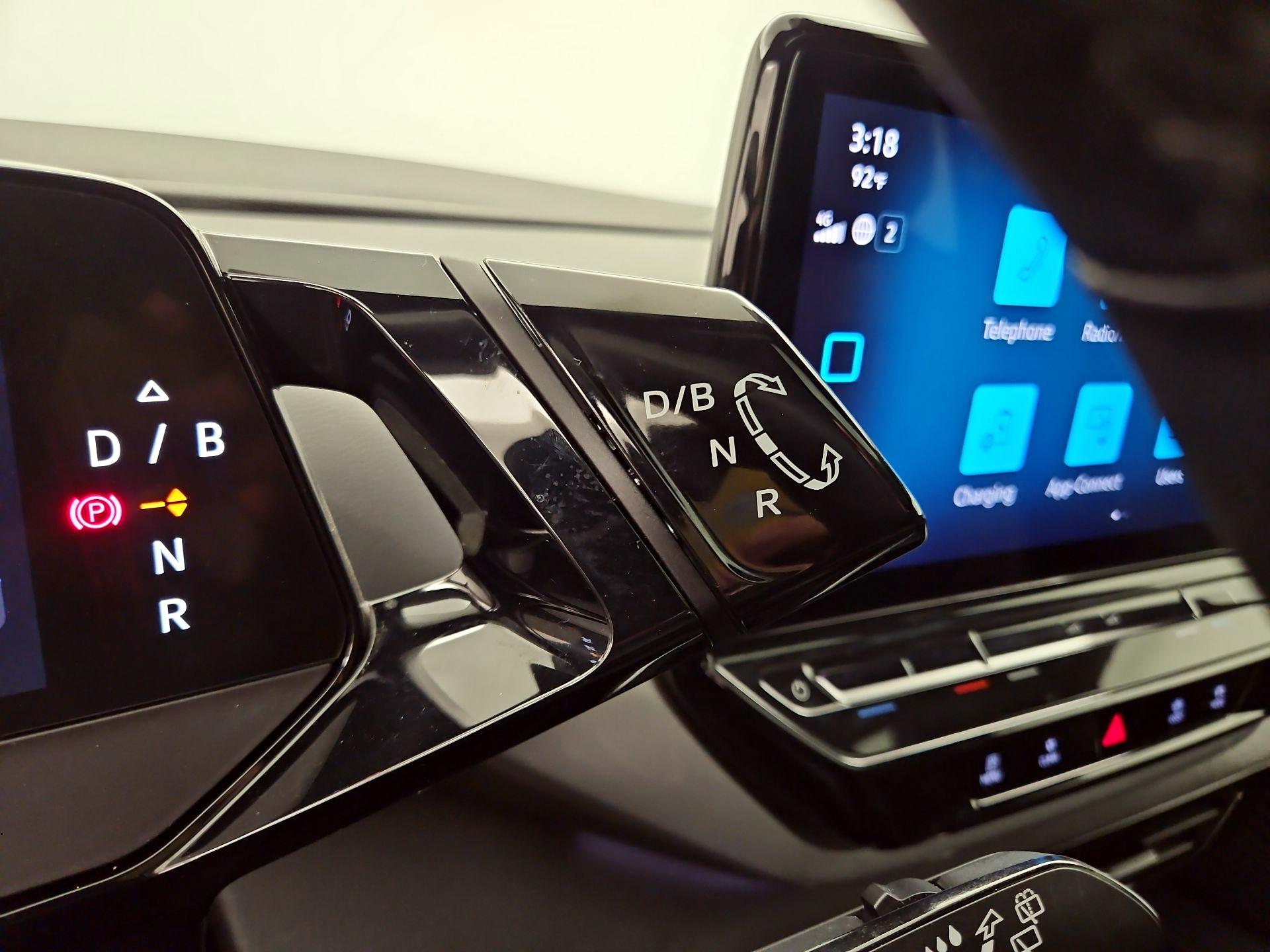 Thumbnail: 2023 Volkswagen ID.4 - 17