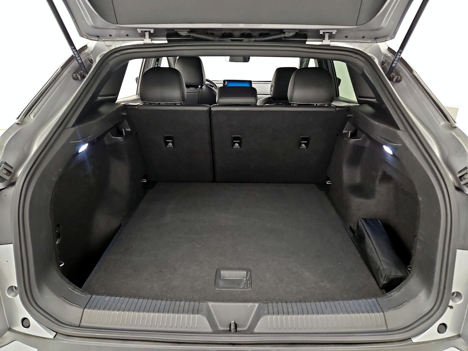 2023 Volkswagen ID.4 PRO - Photo 22