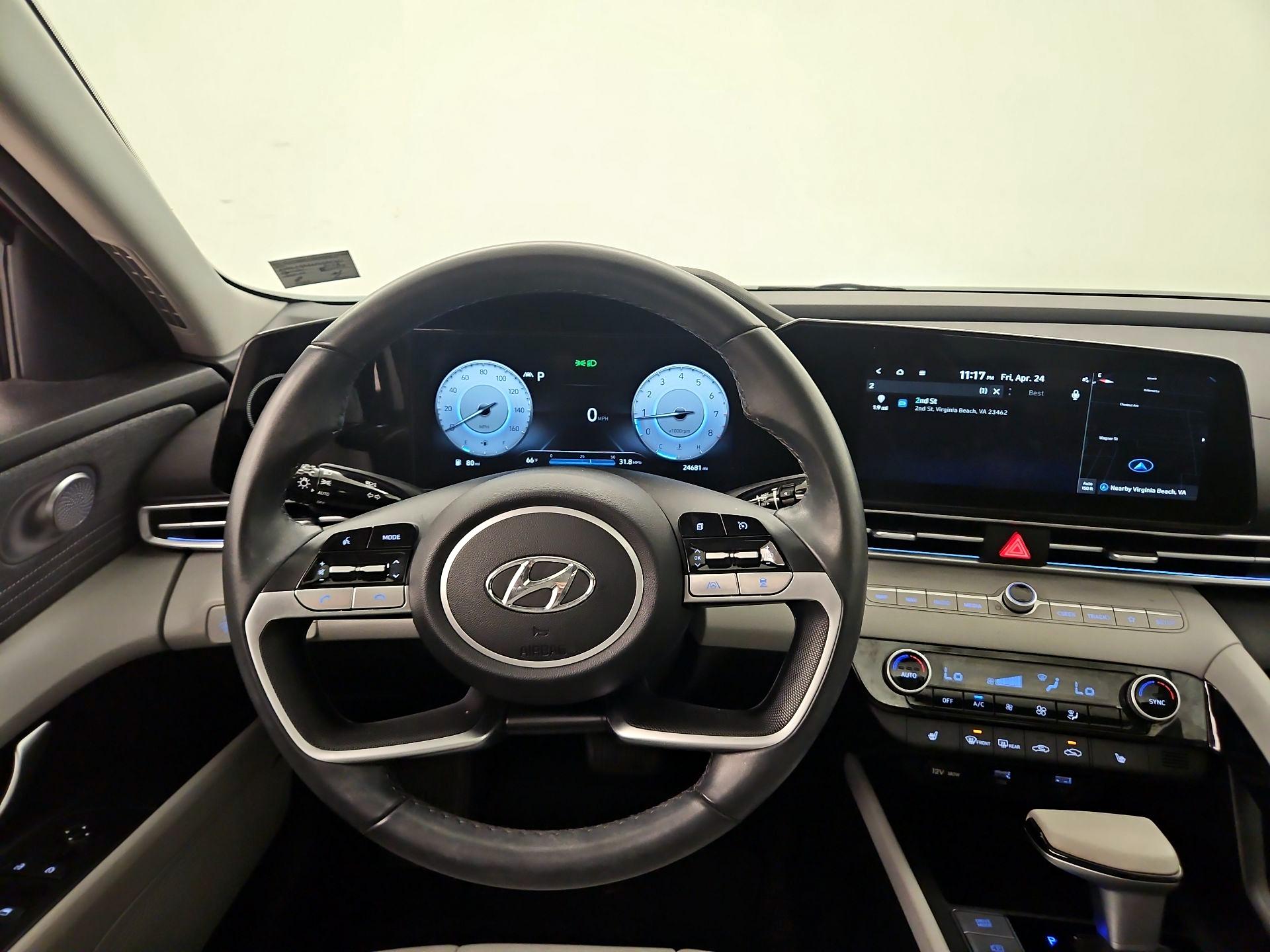 Thumbnail: 2023 Hyundai Elantra - 10