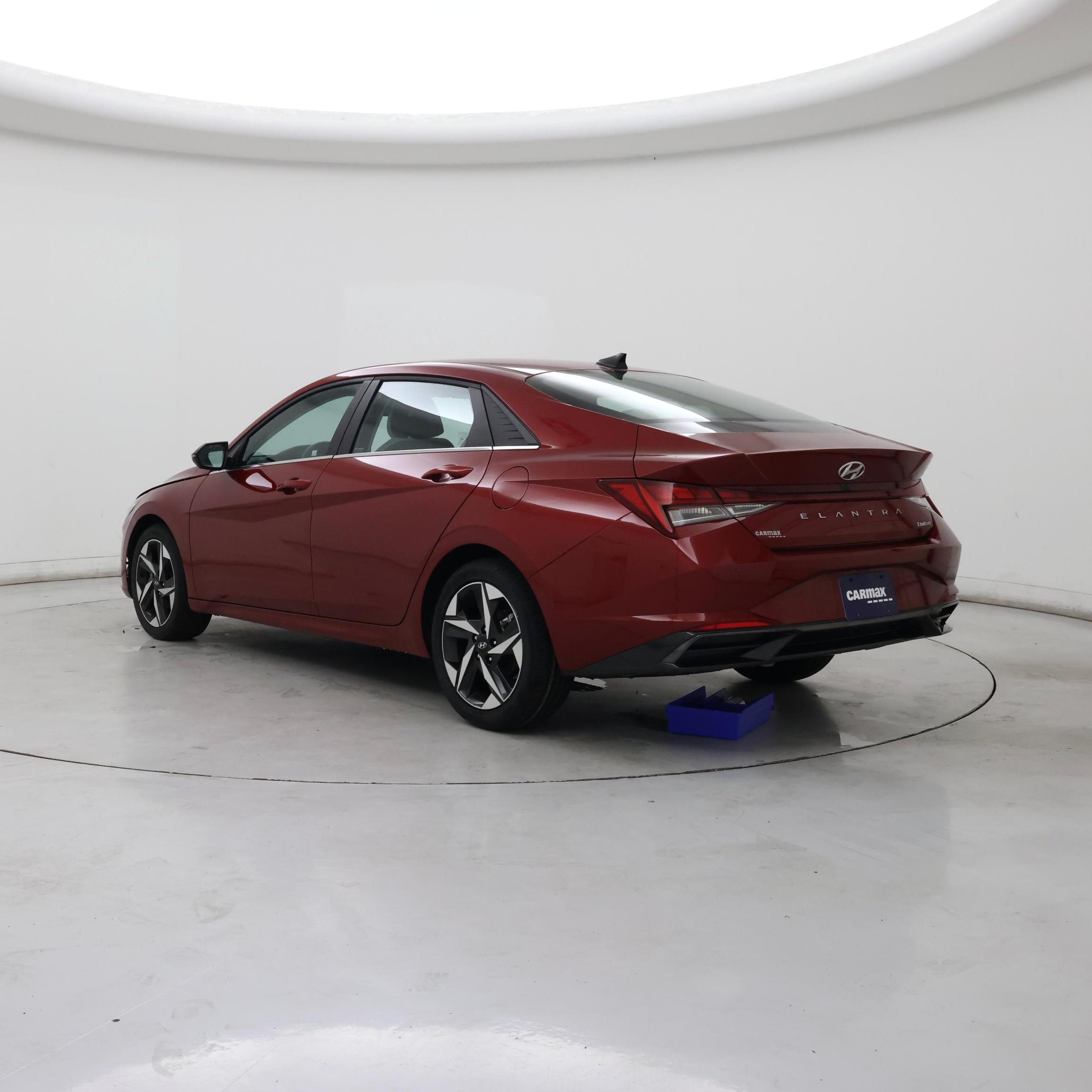 Thumbnail: 2023 Hyundai Elantra - 2