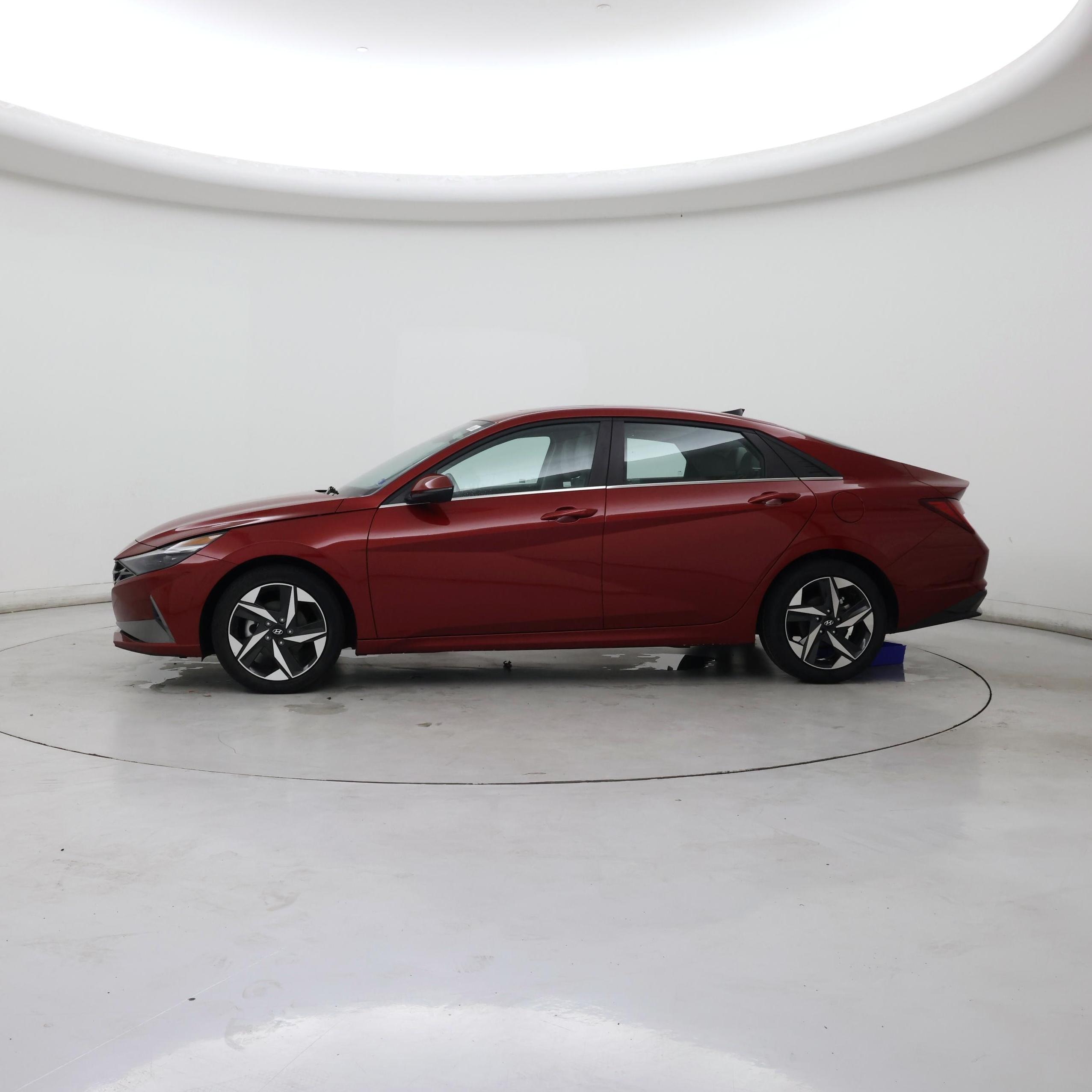 Thumbnail: 2023 Hyundai Elantra - 3