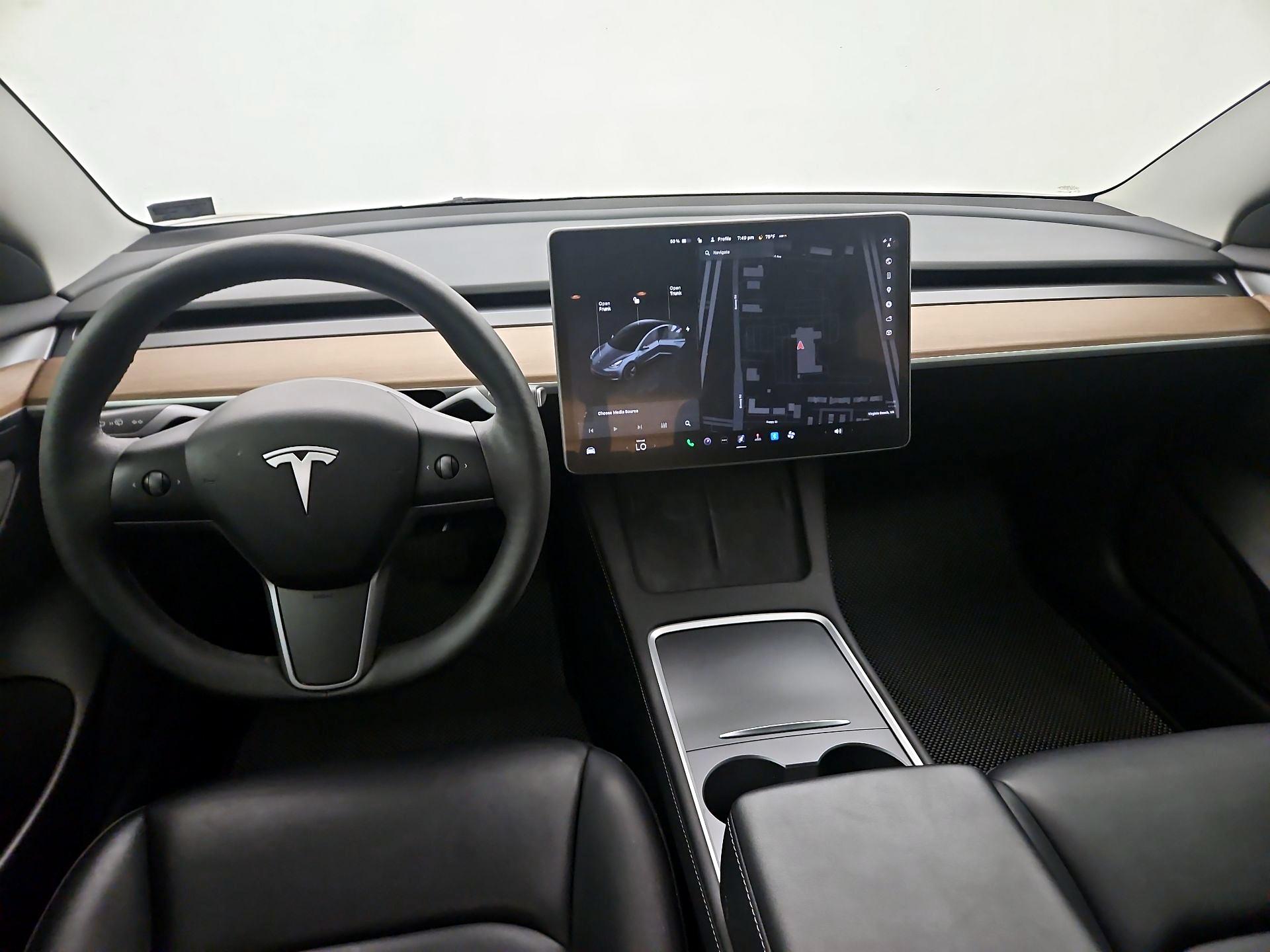 Thumbnail: 2023 Tesla Model 3 - 9