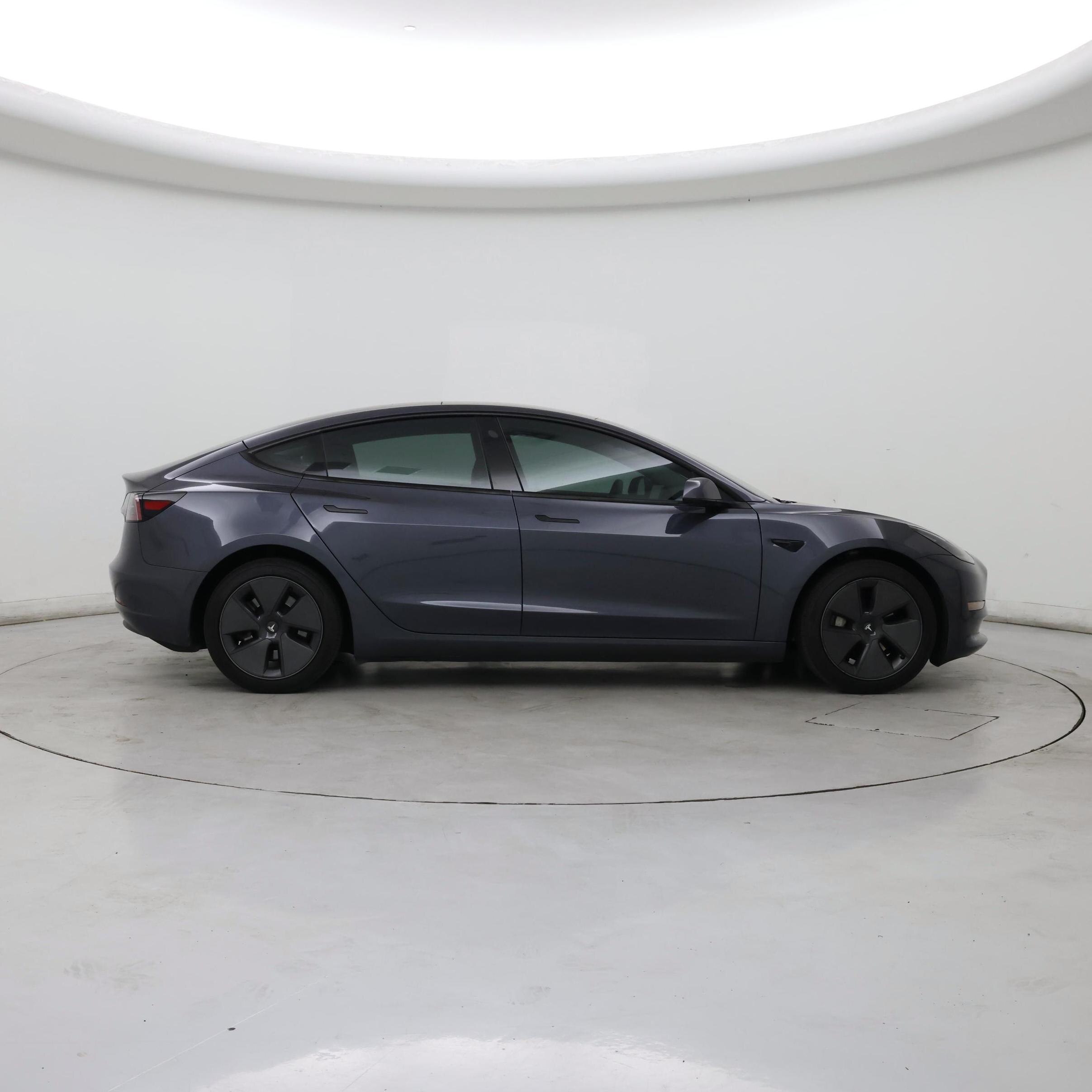 Thumbnail: 2023 Tesla Model 3 - 7