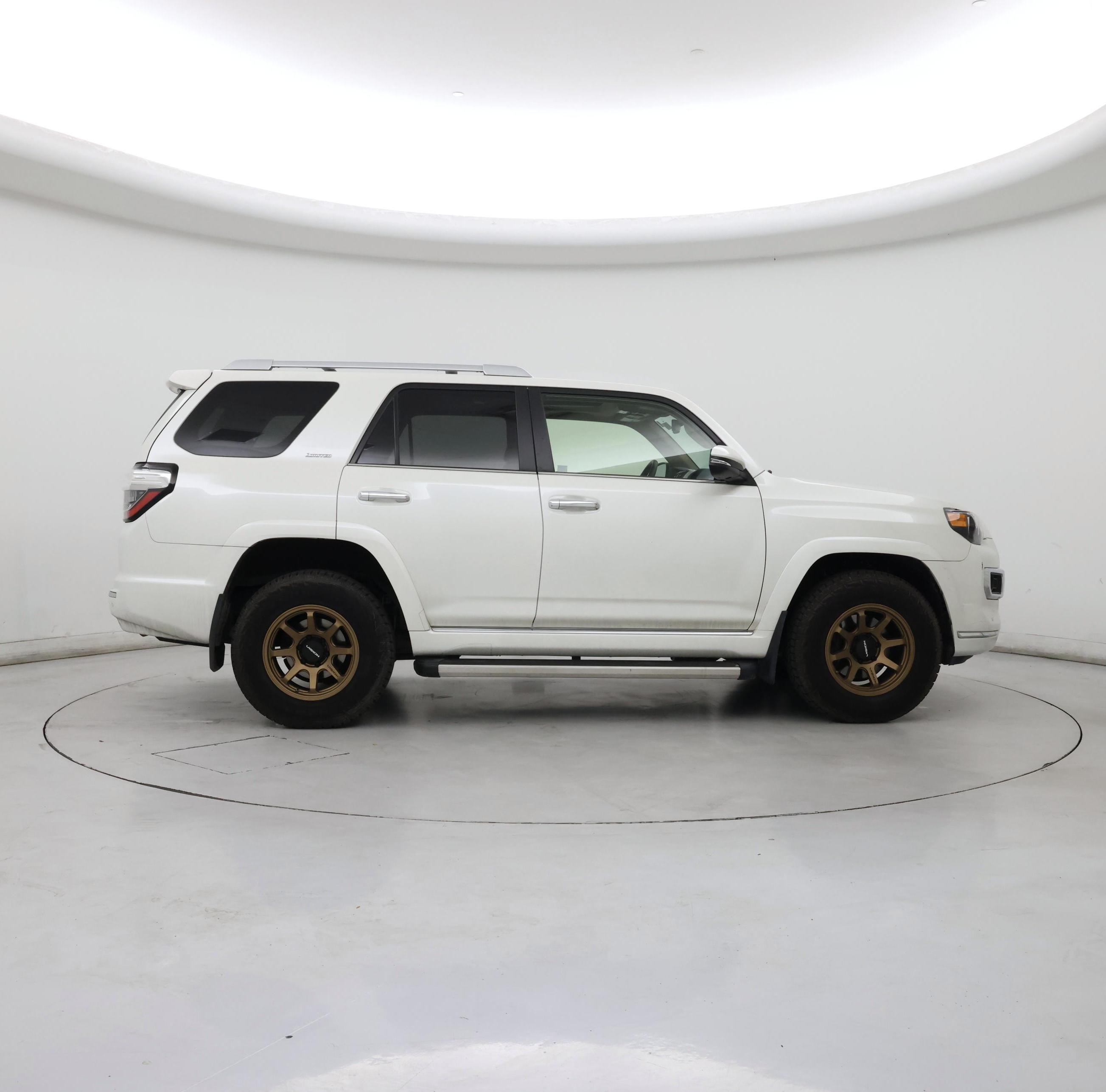 Thumbnail: 2021 Toyota 4Runner - 7