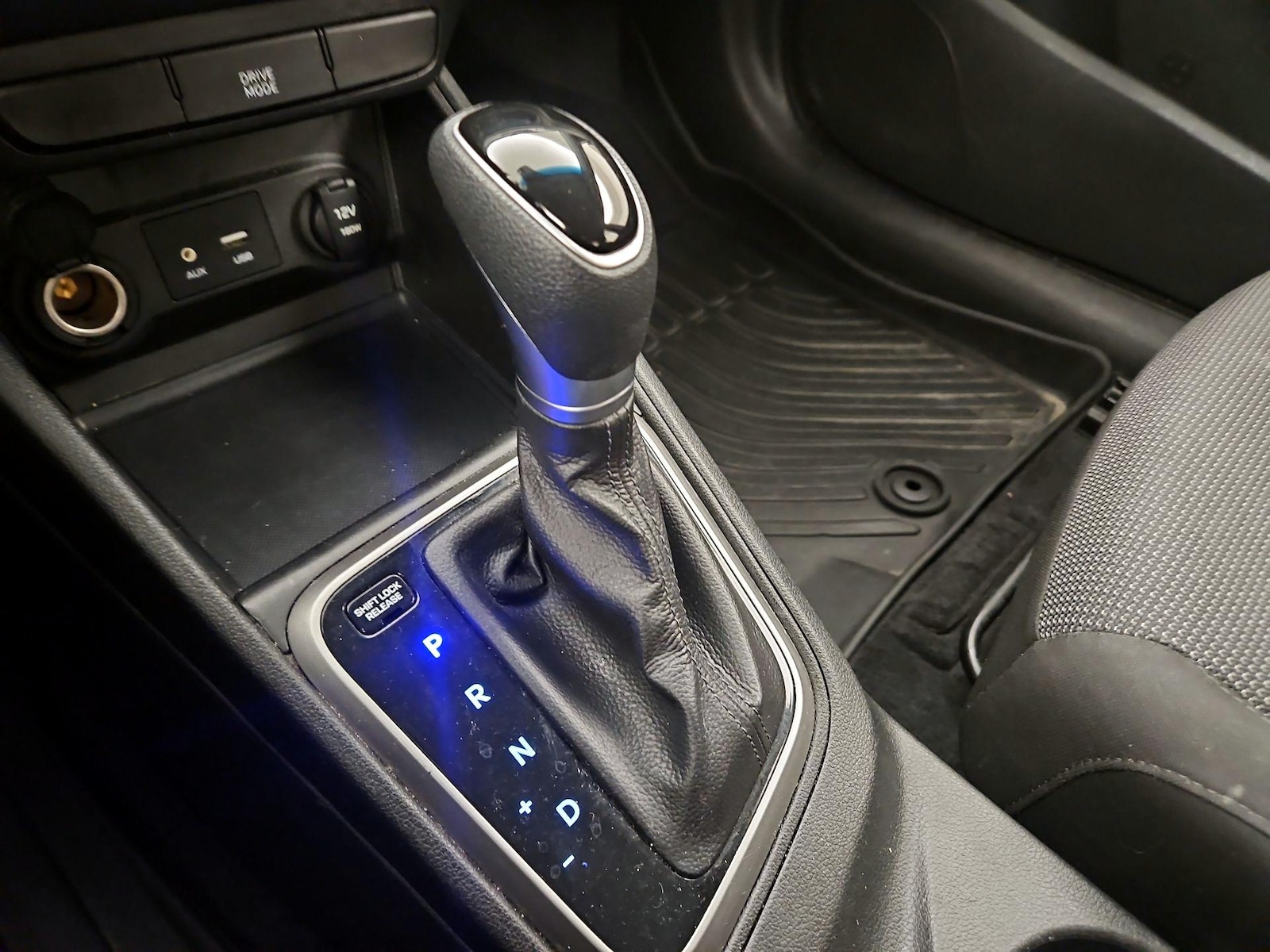 2019 Hyundai Accent SE - Photo 18