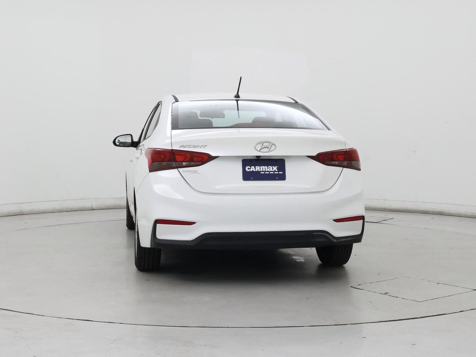 2019 Hyundai Accent SE - Photo 7