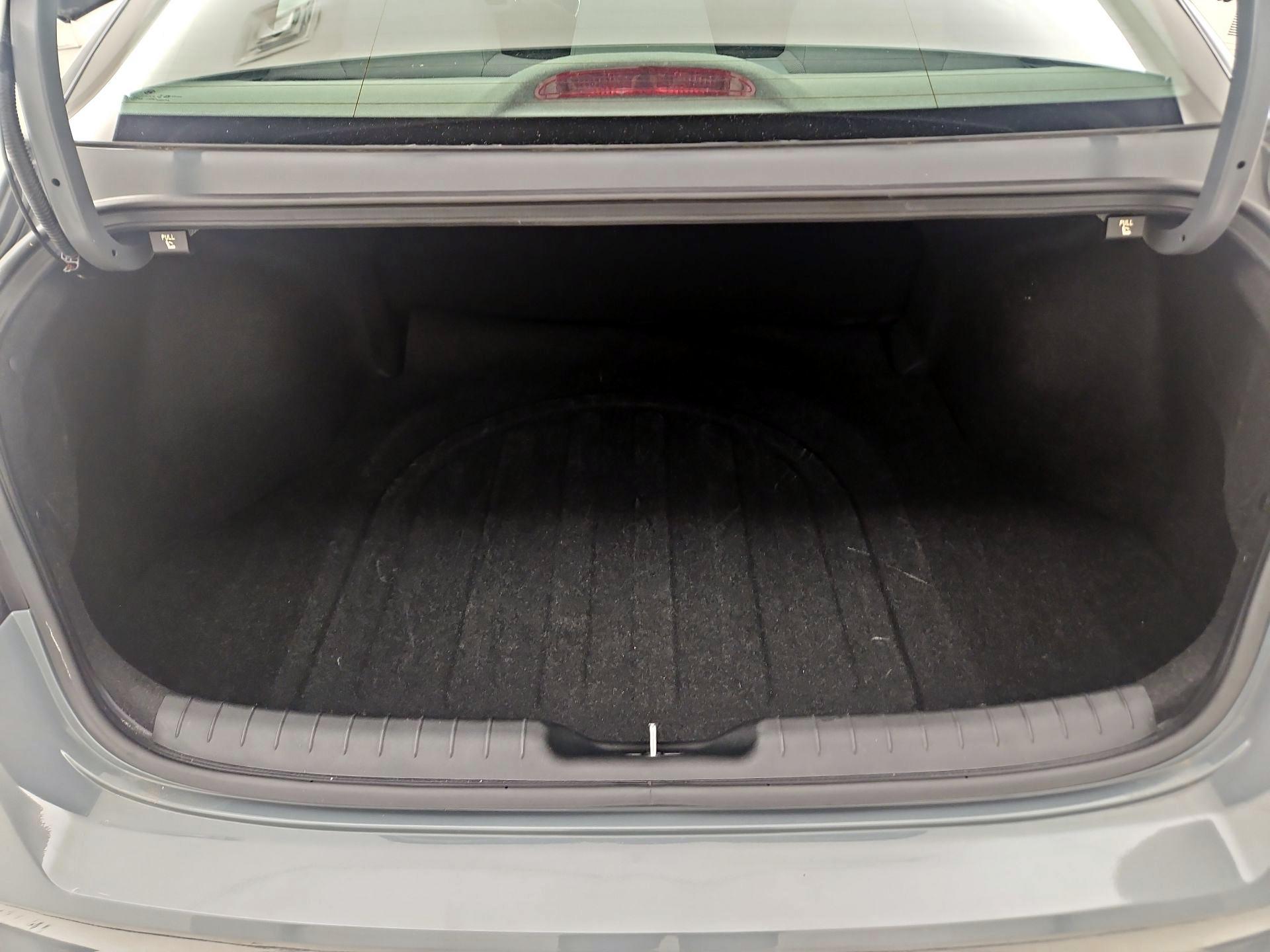 Thumbnail: 2021 Hyundai Elantra - 20