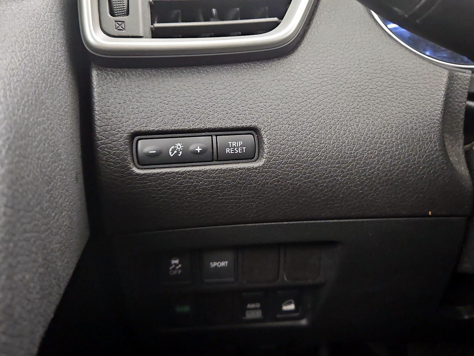 2016 Nissan Rogue S - Photo 14